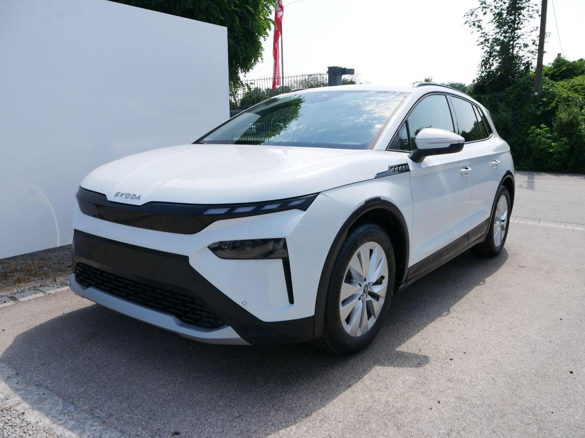 Skoda Elroq 60*ACC*PDC*LED*SHZ*KAMERA*TEMPOMAT*KLIMA*SMARTLINK*EL-HECKKL (2026) - Photo 1