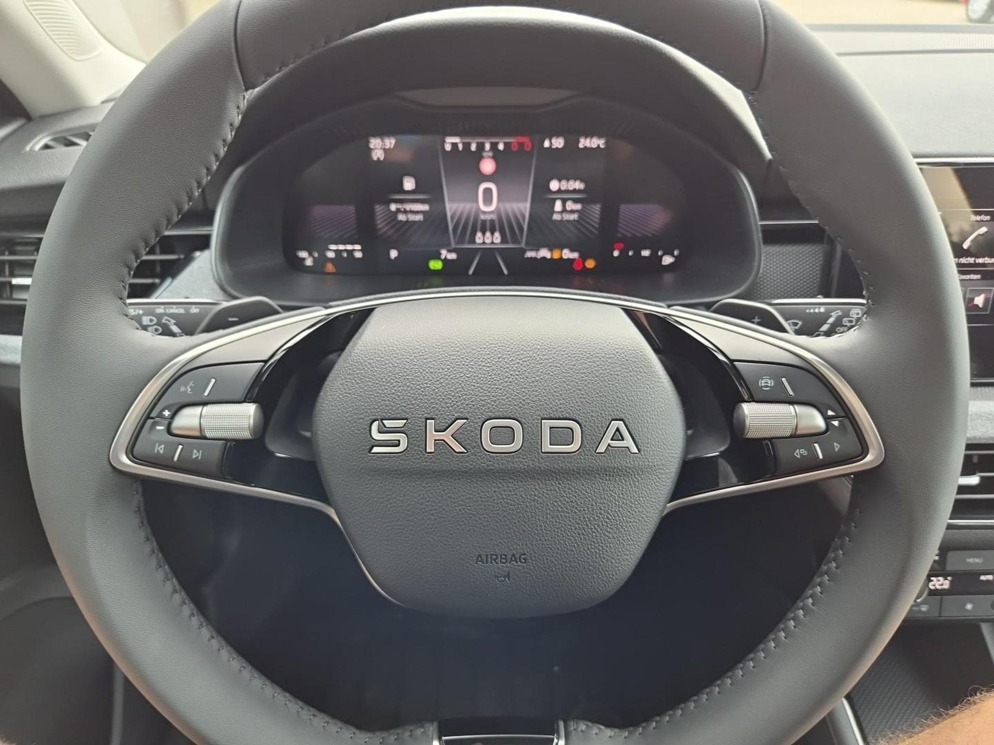 Skoda Scala 1.0 TSI 115PS (2026) - Photo 17