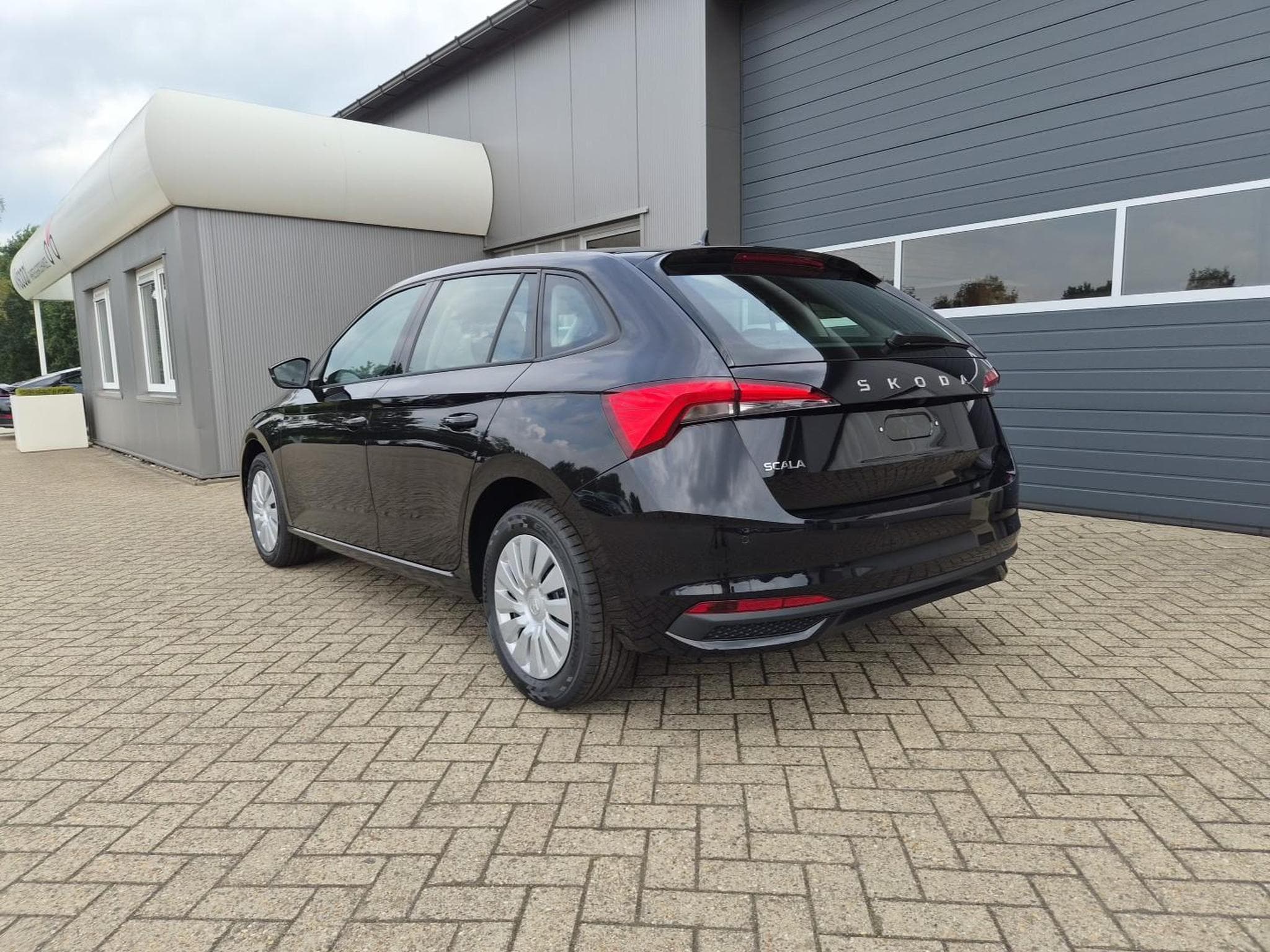 Skoda Scala 1.0 TSI 115PS (2026) - Photo 3