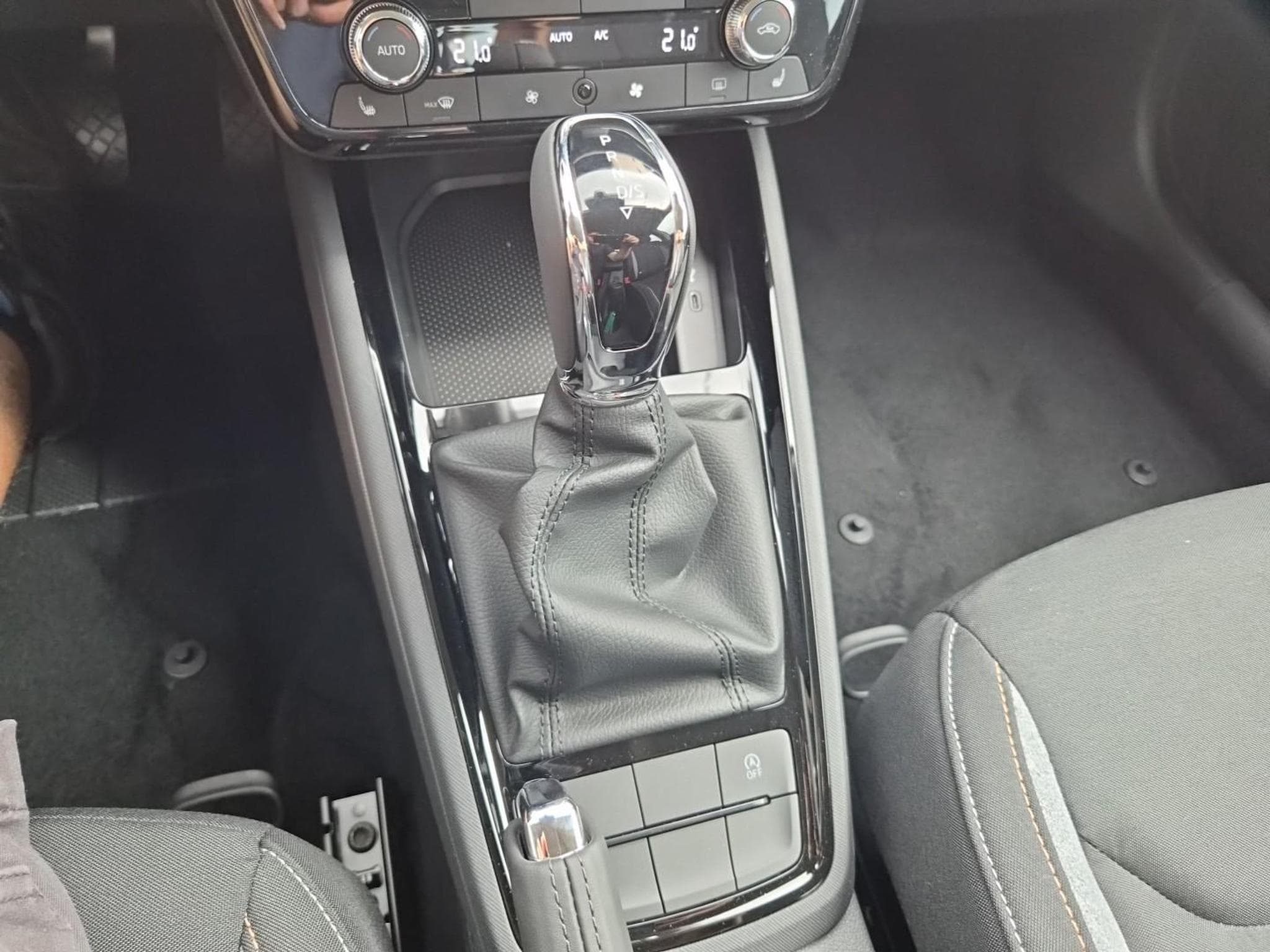 Skoda Scala 1.0 TSI 115PS (2026) - Photo 25