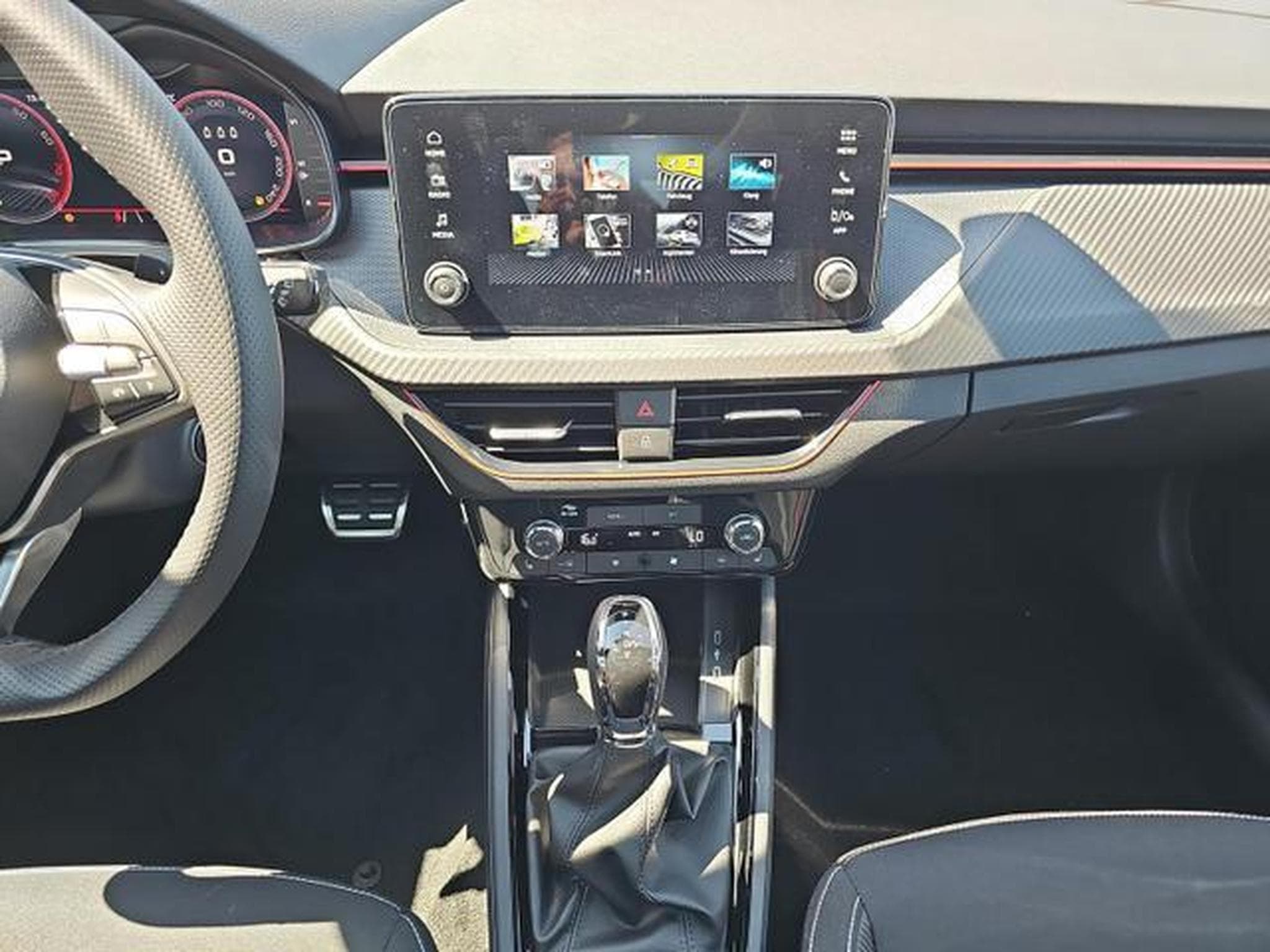 Skoda Kamiq Monte Carlo (2026) - Photo 12