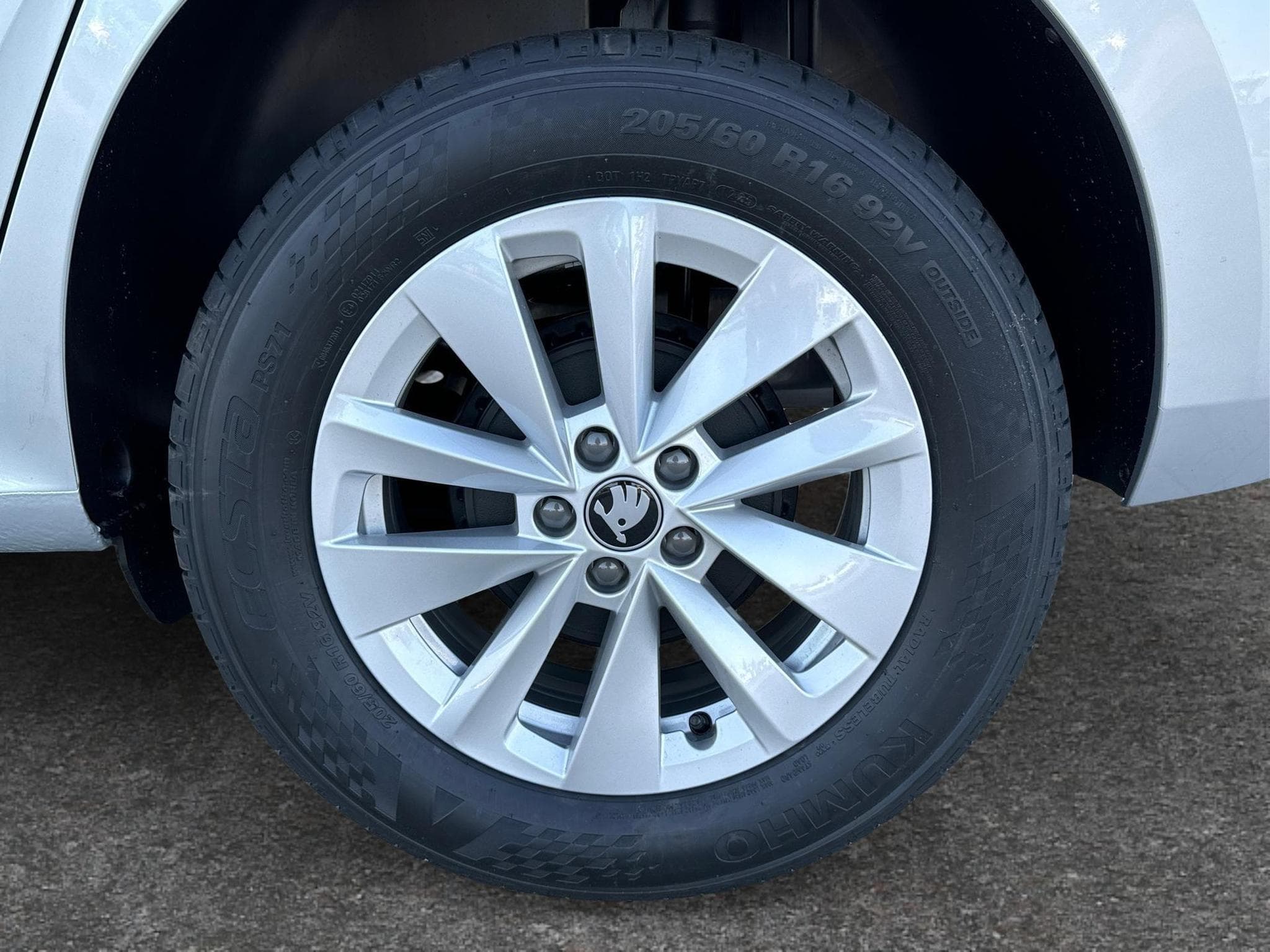 Skoda Kamiq Selection (2025) - Photo 12