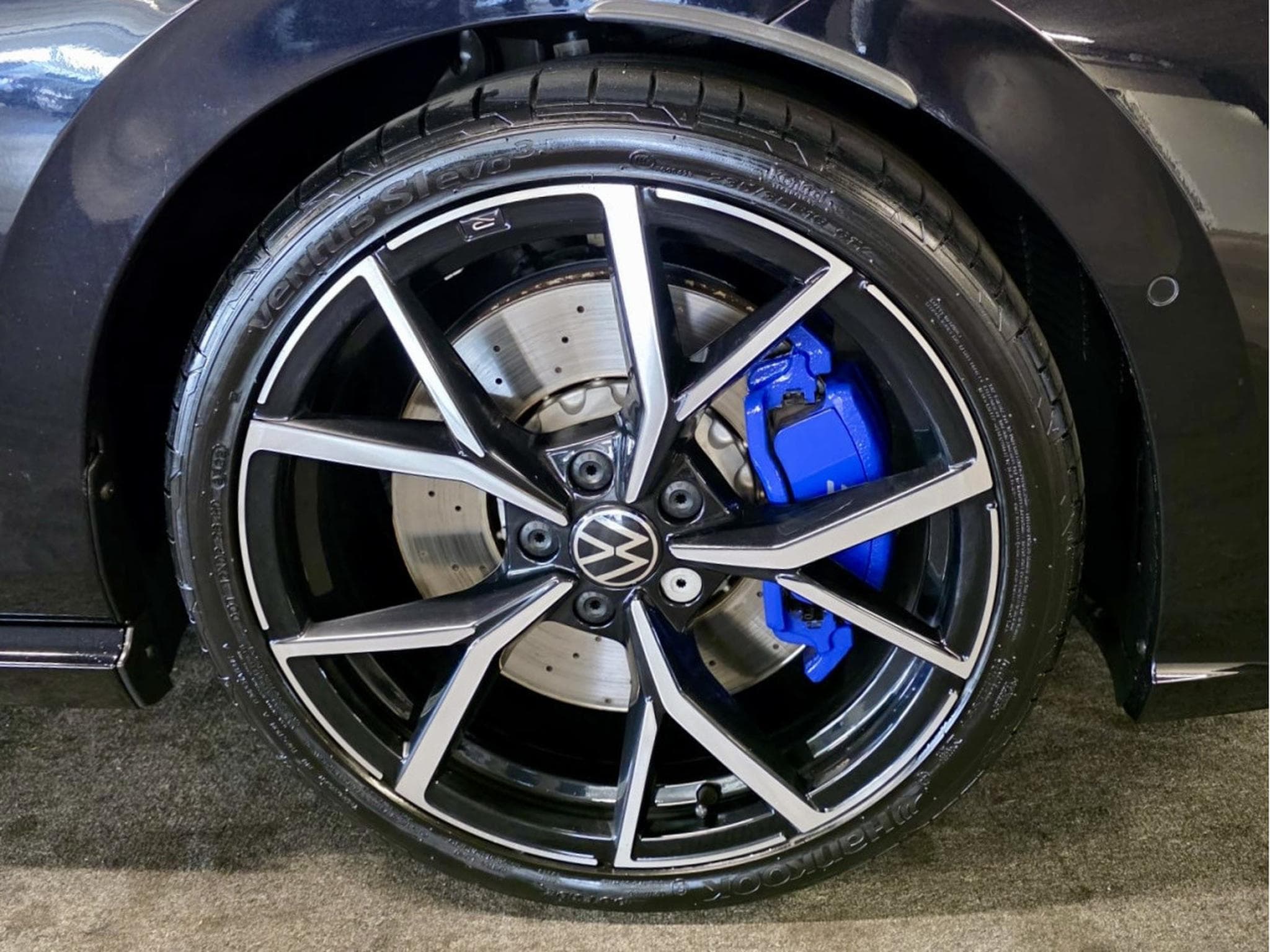 VW Golf R 2.0 TSI 320 4MOTION HARMAN KARDON IQ-LIGHT NAVI (2022) - Photo 13