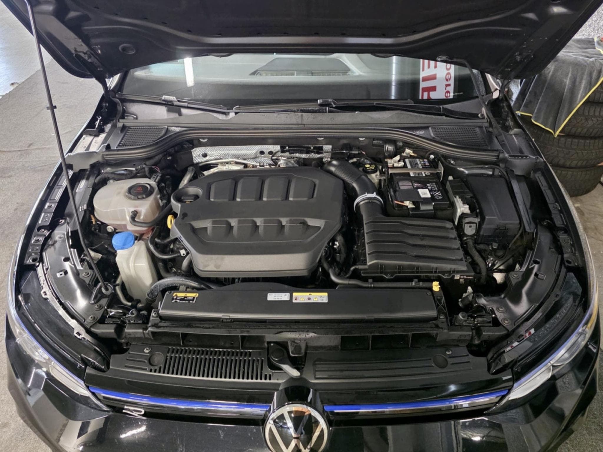 VW Golf R 2.0 TSI 320 4MOTION HARMAN KARDON IQ-LIGHT NAVI (2022) - Photo 14