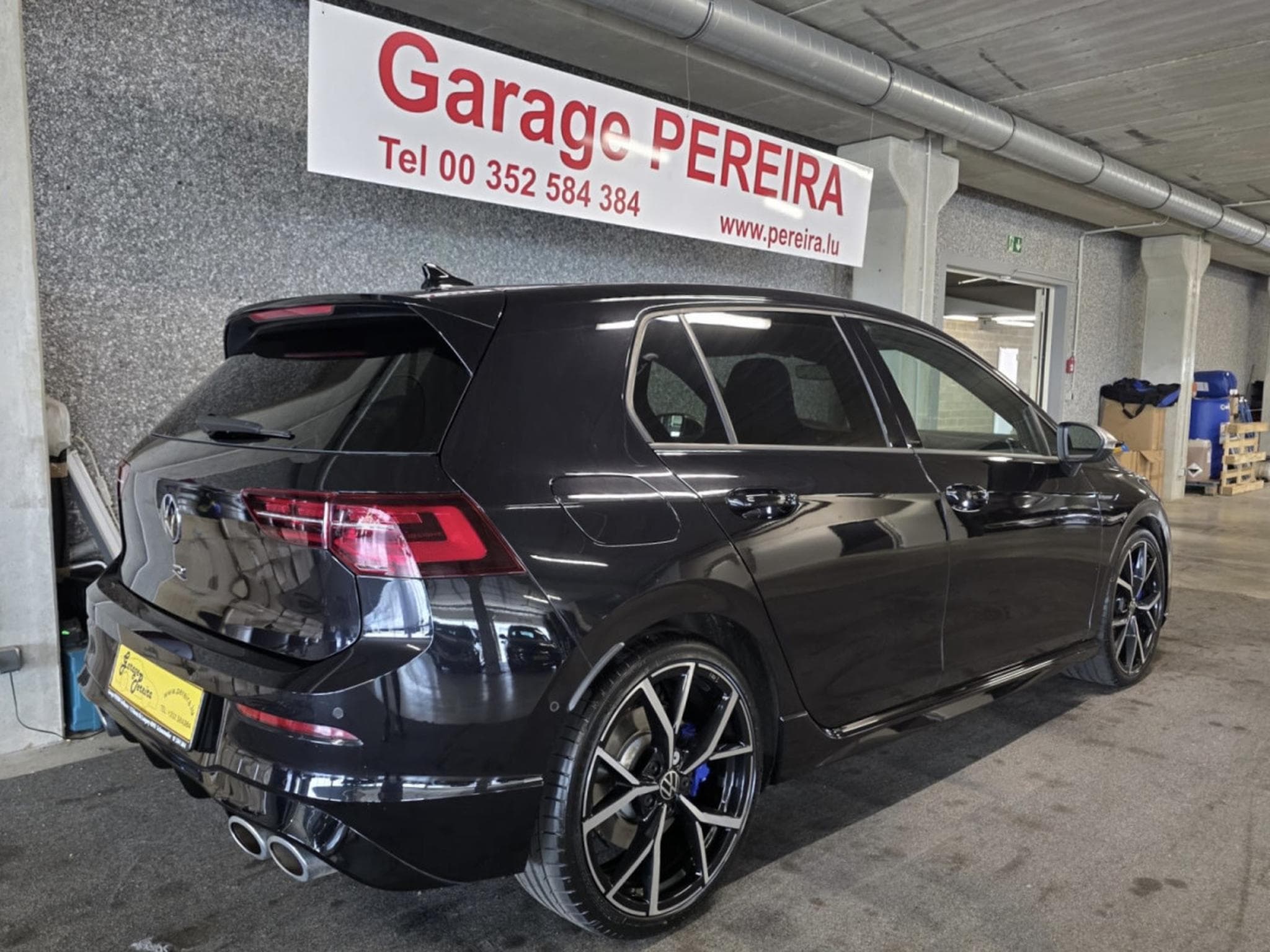 VW Golf R 2.0 TSI 320 4MOTION HARMAN KARDON IQ-LIGHT NAVI (2022) - Photo 2