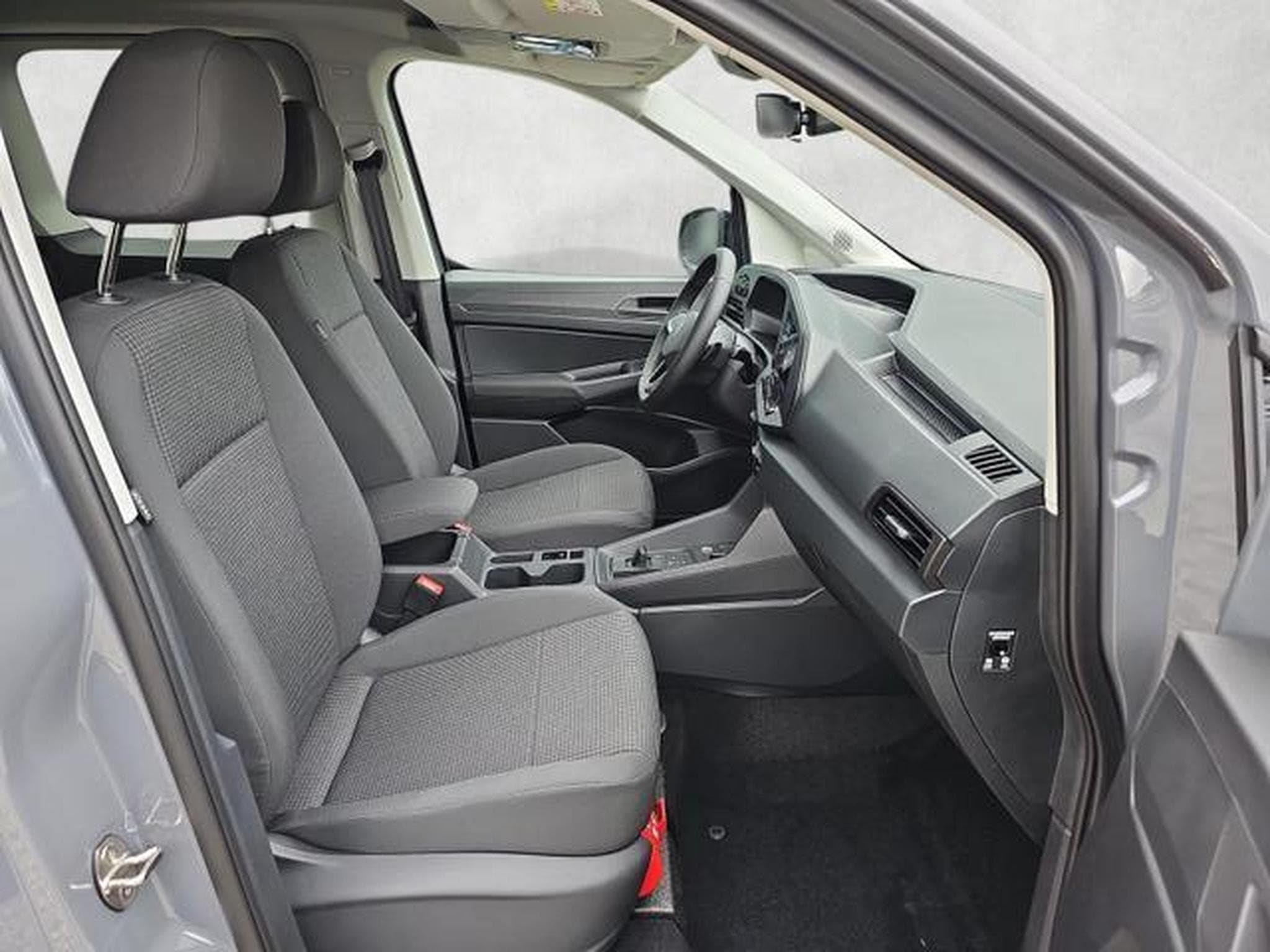 VW Caddy Basis (2026) - Photo 10