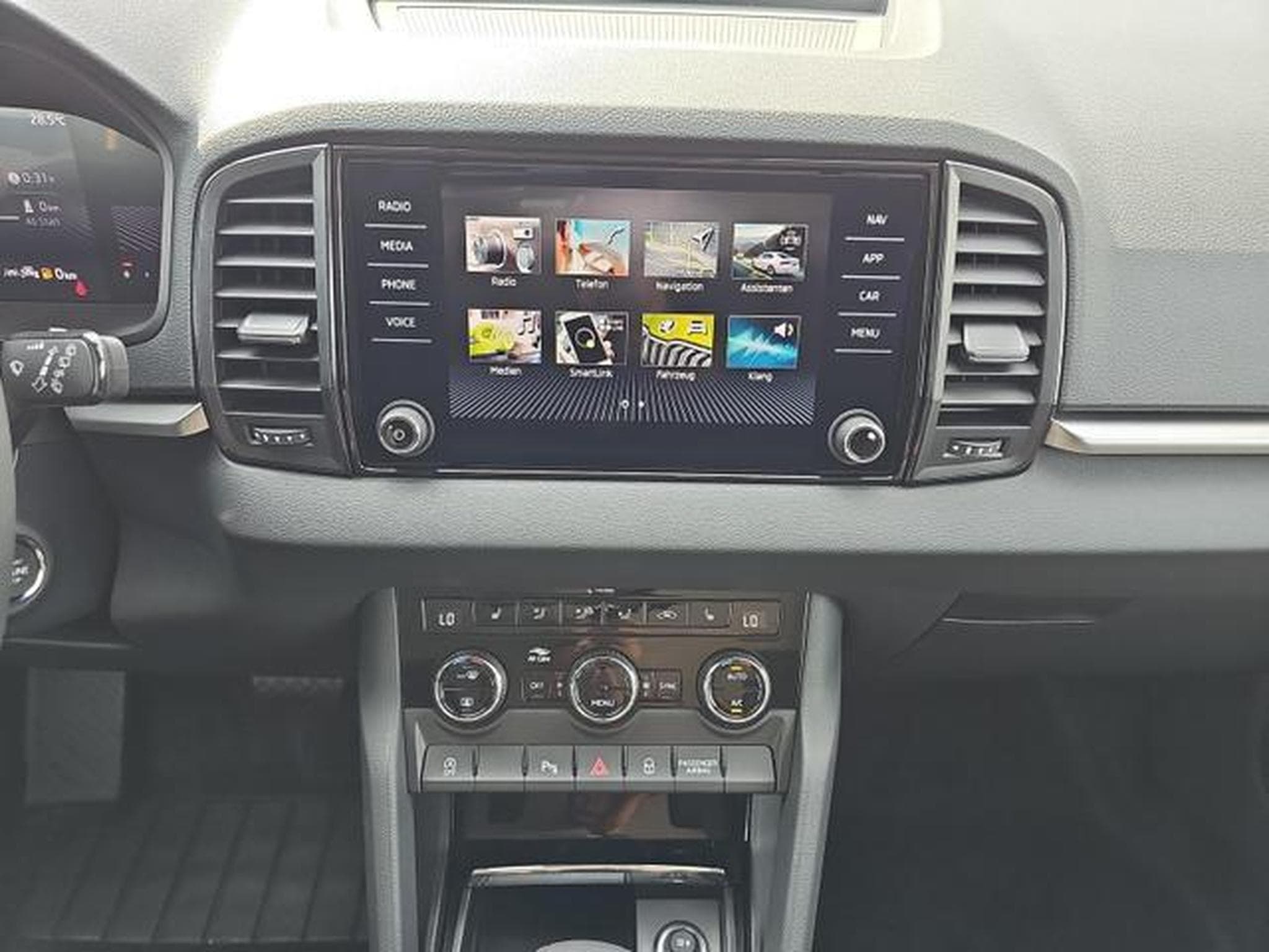 Skoda Karoq Selection (2026) - Photo 12