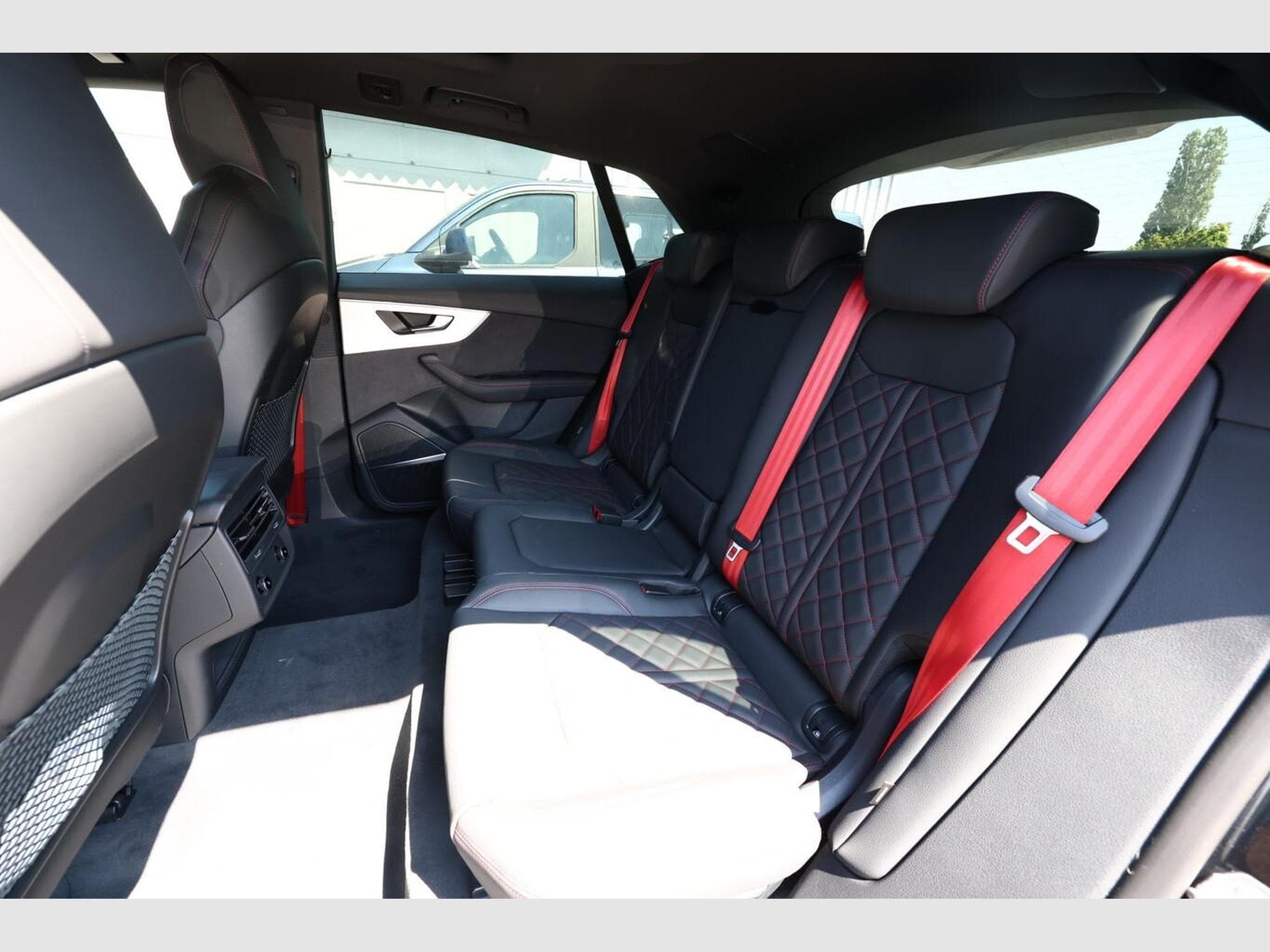 Audi Q8 S line (2026) - Photo 10