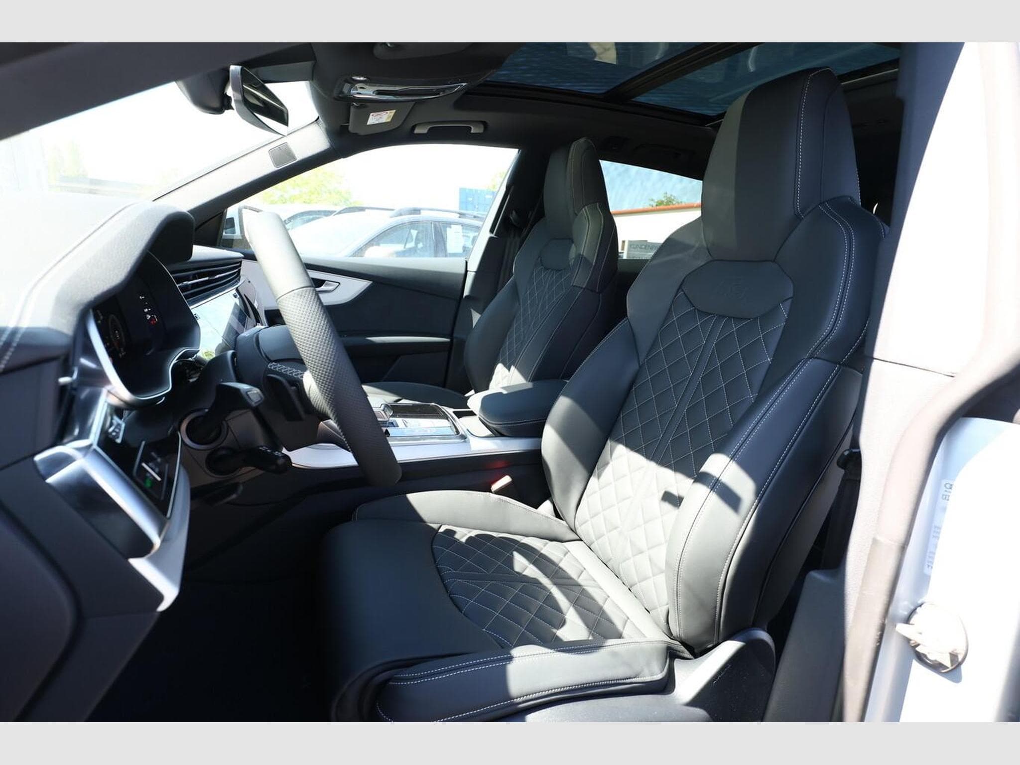 Audi Q8 S line (2026) - Photo 6