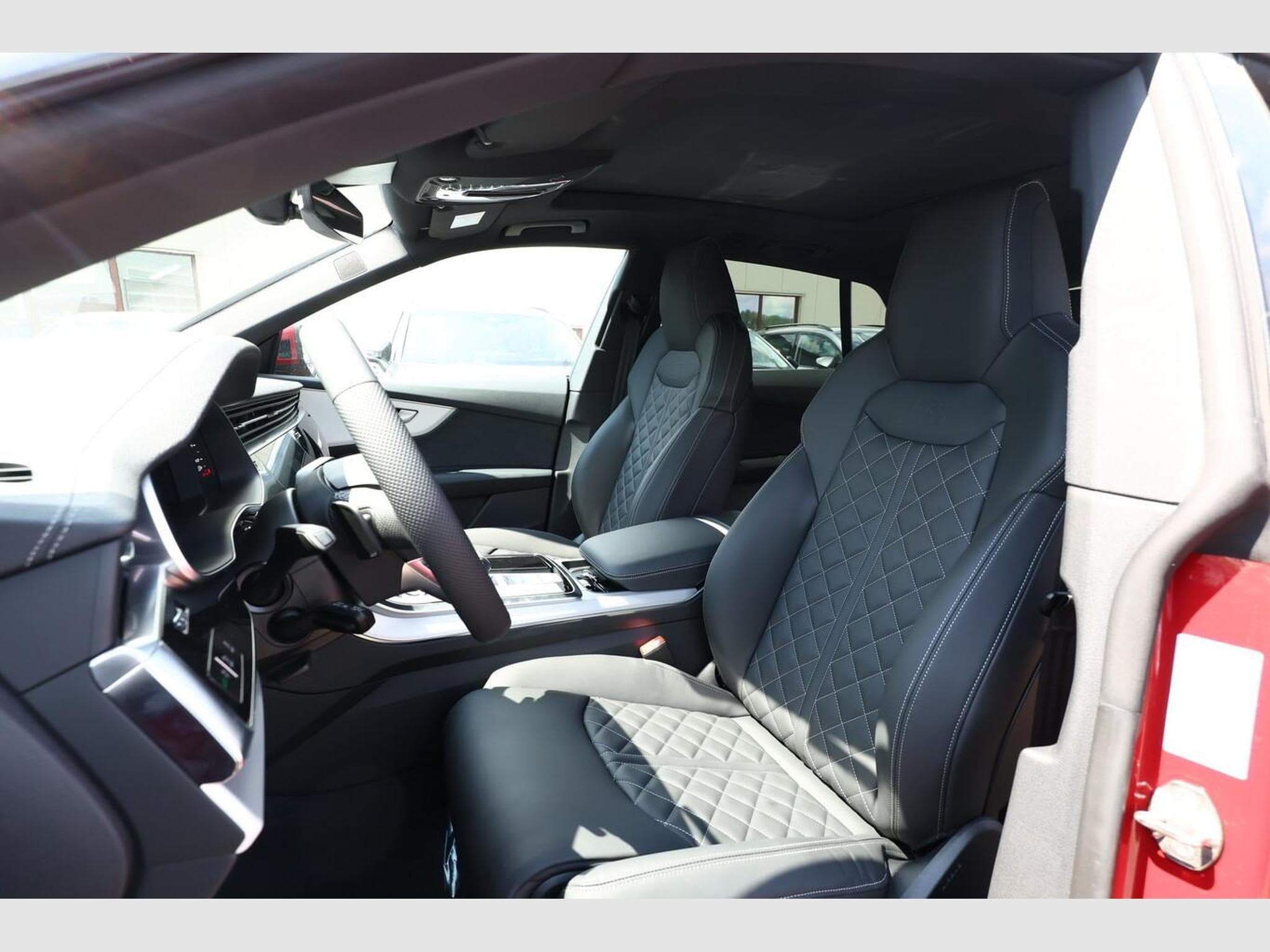 Audi Q8 S line (2026) - Photo 6