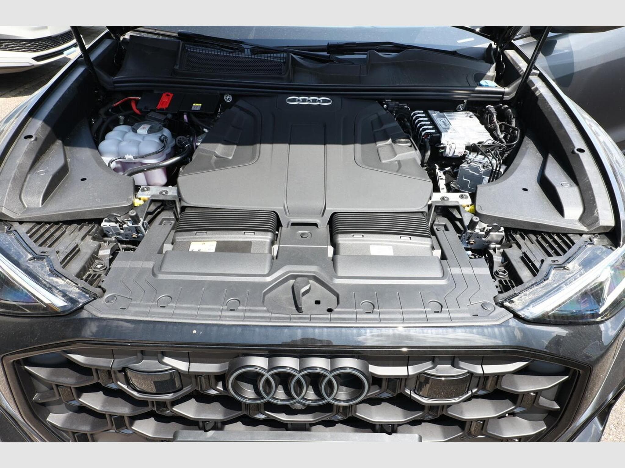 Audi Q8 S line (2026) - Photo 12
