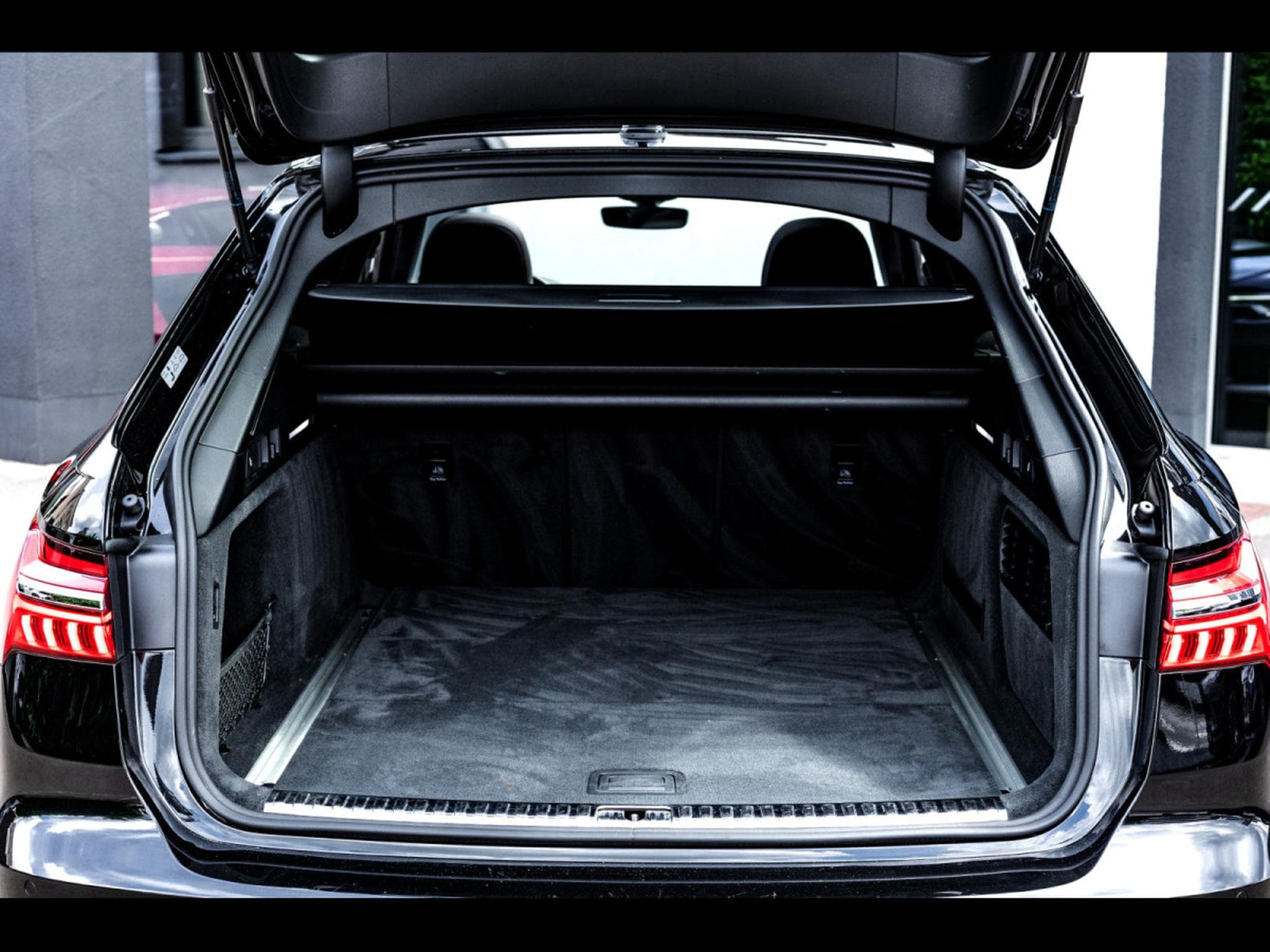 Audi A6 AVANT 55 3.0 TDI V6 QUATTRO TIPTRONIC (349 CH) – MYTHOS BLAC (2020) - Photo 16