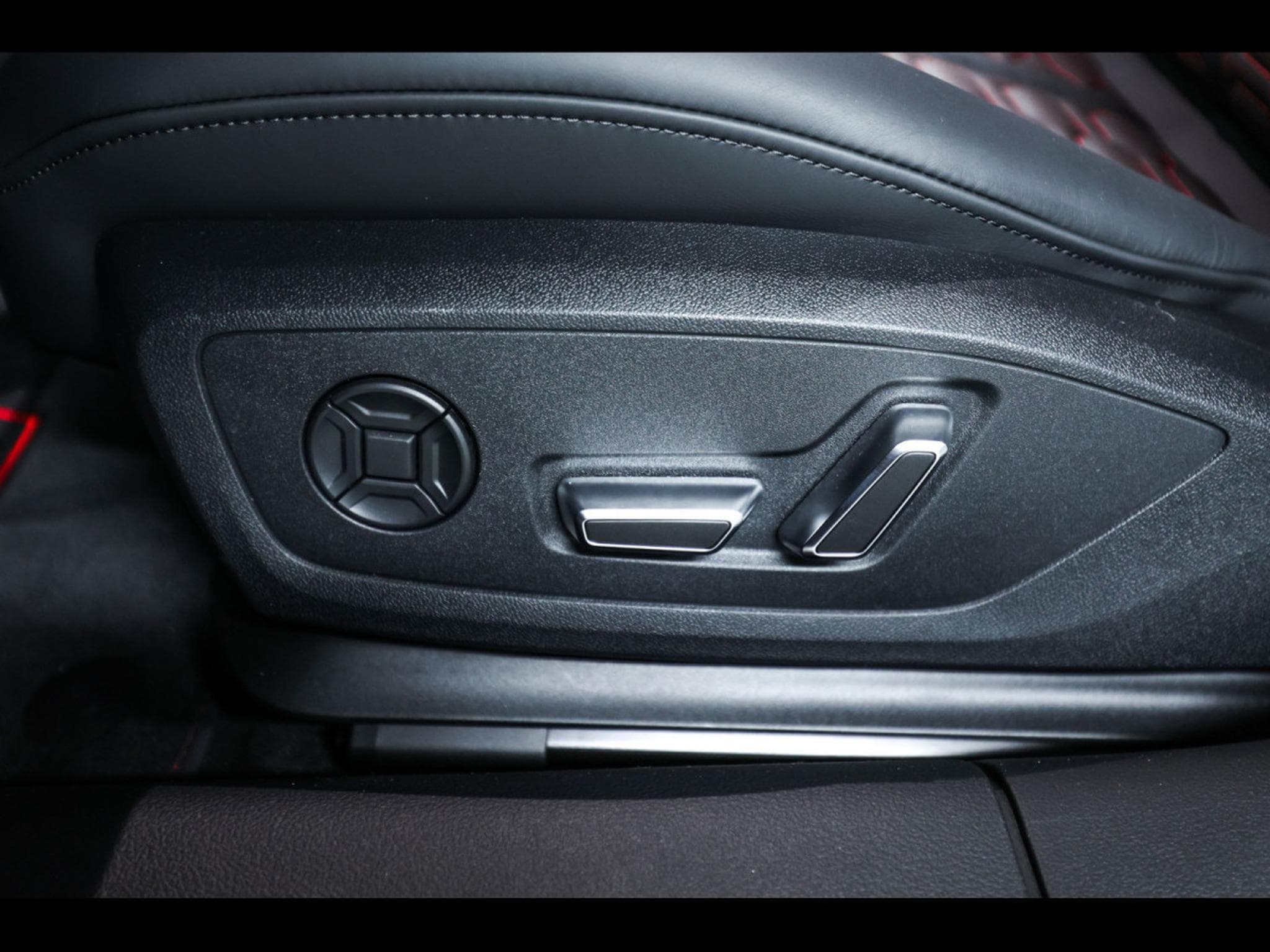 Audi RS6 AVANT PERFORMANCE 4.0 TFSI QUATTRO TIPTRONIC PACK RS DYNAMIQ (2024) - Photo 16
