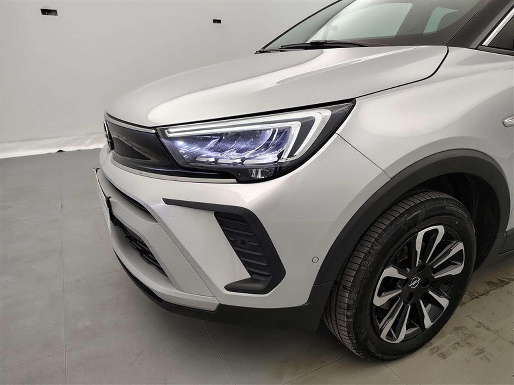Opel Crossland 1.2 Turbo Ultimate NAVI / FULL LED / PDC AV-AR (2024) - Photo 15