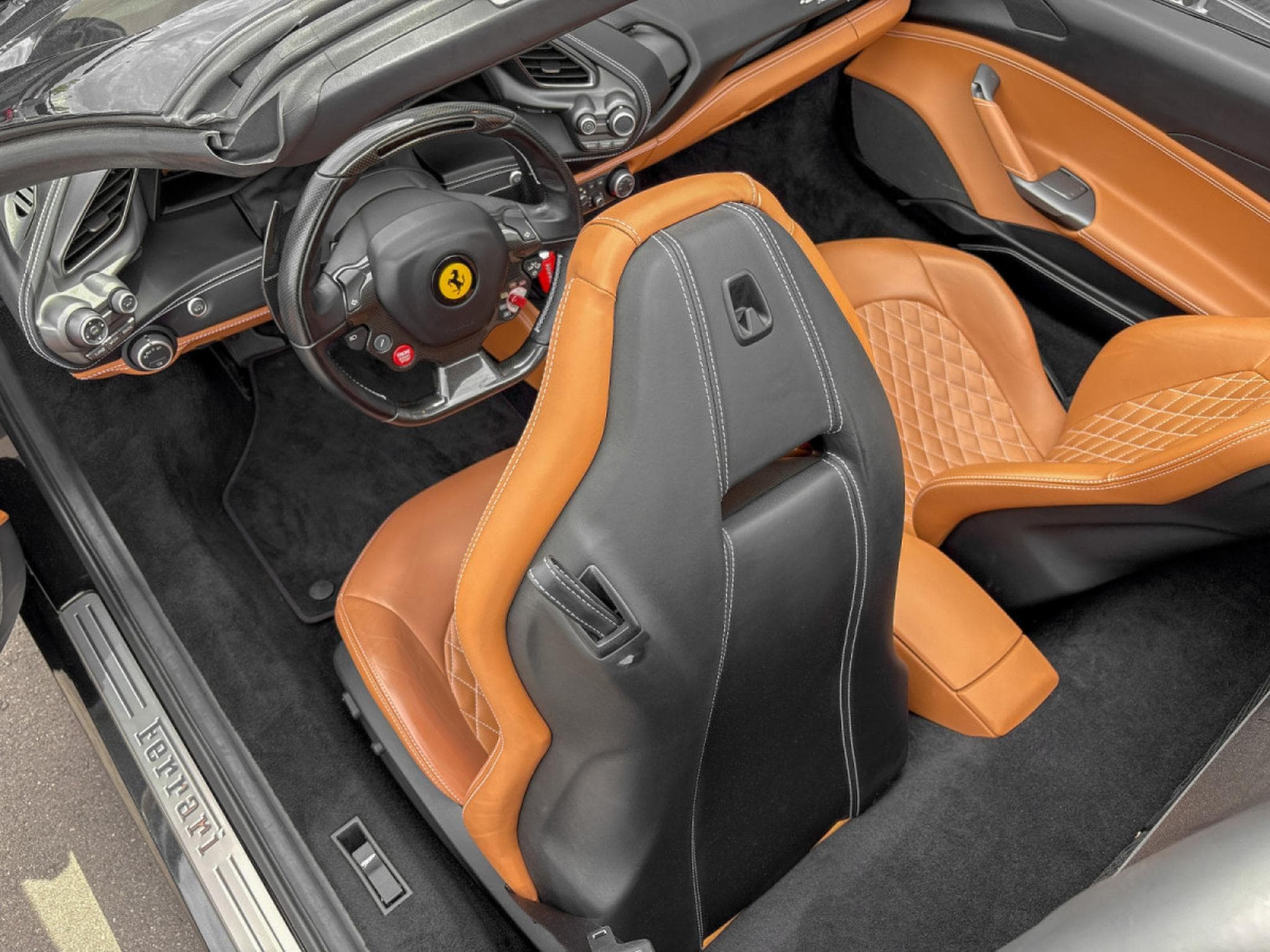 Ferrari 488 GTS POWER WARRANTY/F1/CARBON/LIFT/CARBON/20/LIFT/MALUS (2017) - Photo 16