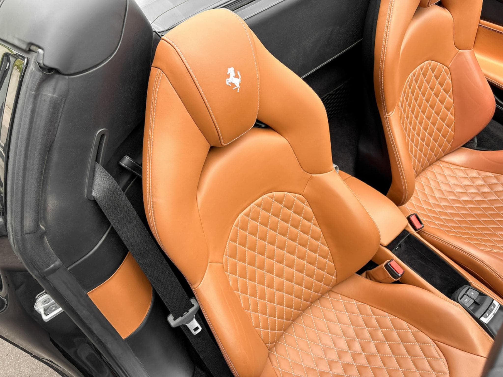 Ferrari 488 GTS POWER WARRANTY/F1/CARBON/LIFT/CARBON/20/LIFT/MALUS (2017) - Photo 20