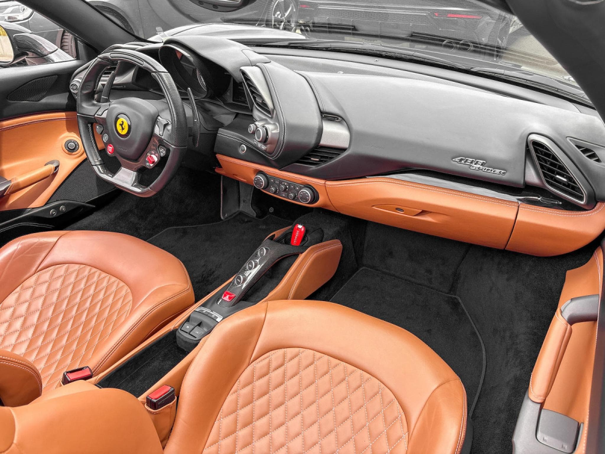 Ferrari 488 GTS POWER WARRANTY/F1/CARBON/LIFT/CARBON/20/LIFT/MALUS (2017) - Photo 6