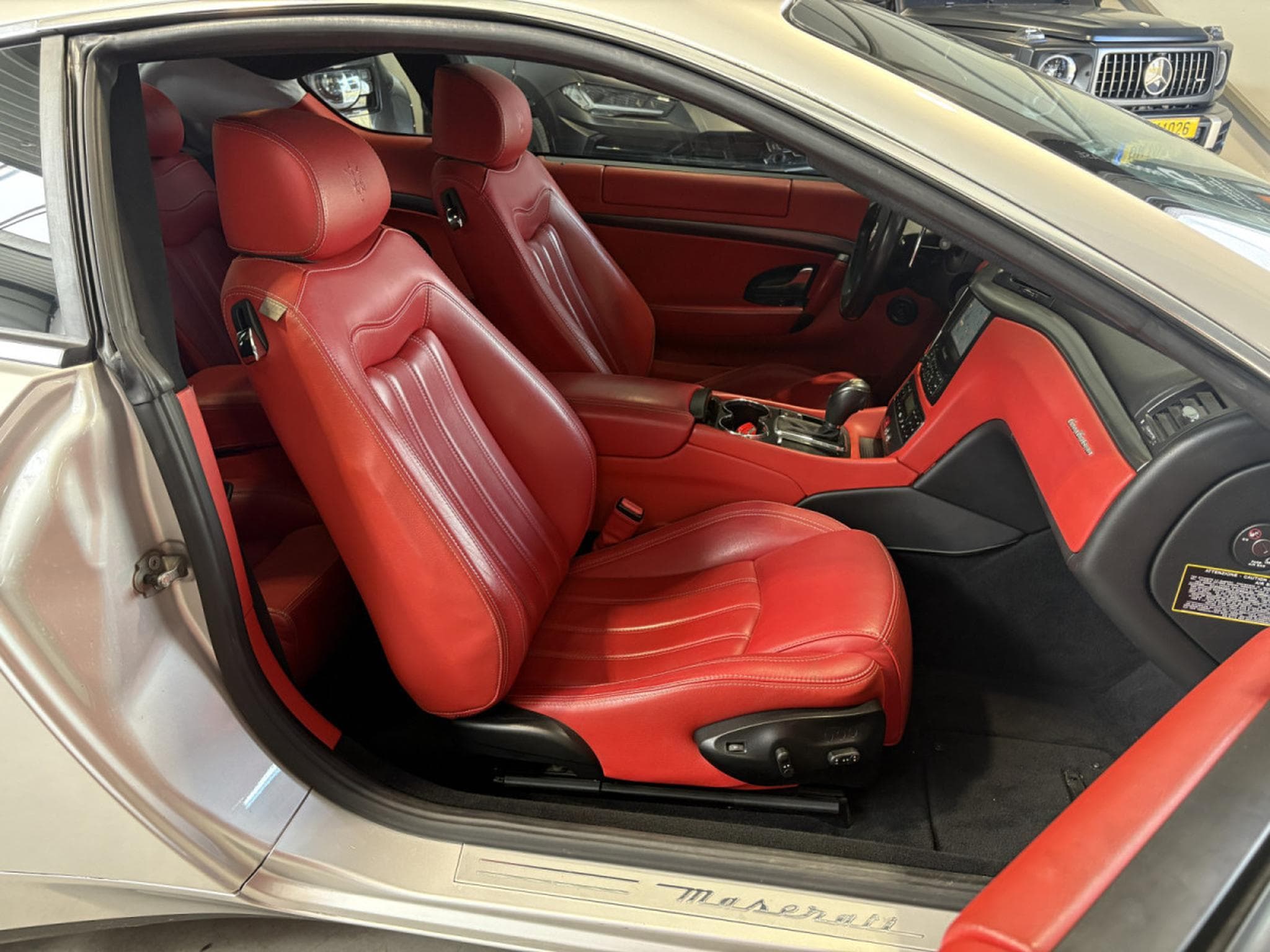 Maserati GranTurismo MASERATI GRANTURISMO 4.2 V8 405 CV/GPS/CUIR/Xénon/ (2009) - Photo 24