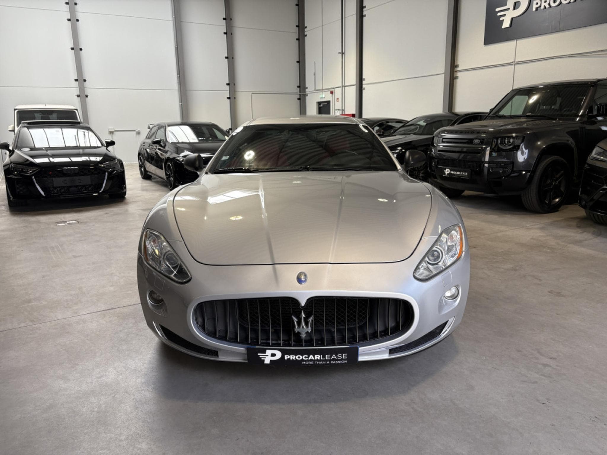 Maserati GranTurismo MASERATI GRANTURISMO 4.2 V8 405 CV/GPS/CUIR/Xénon/ (2009) - Photo 5