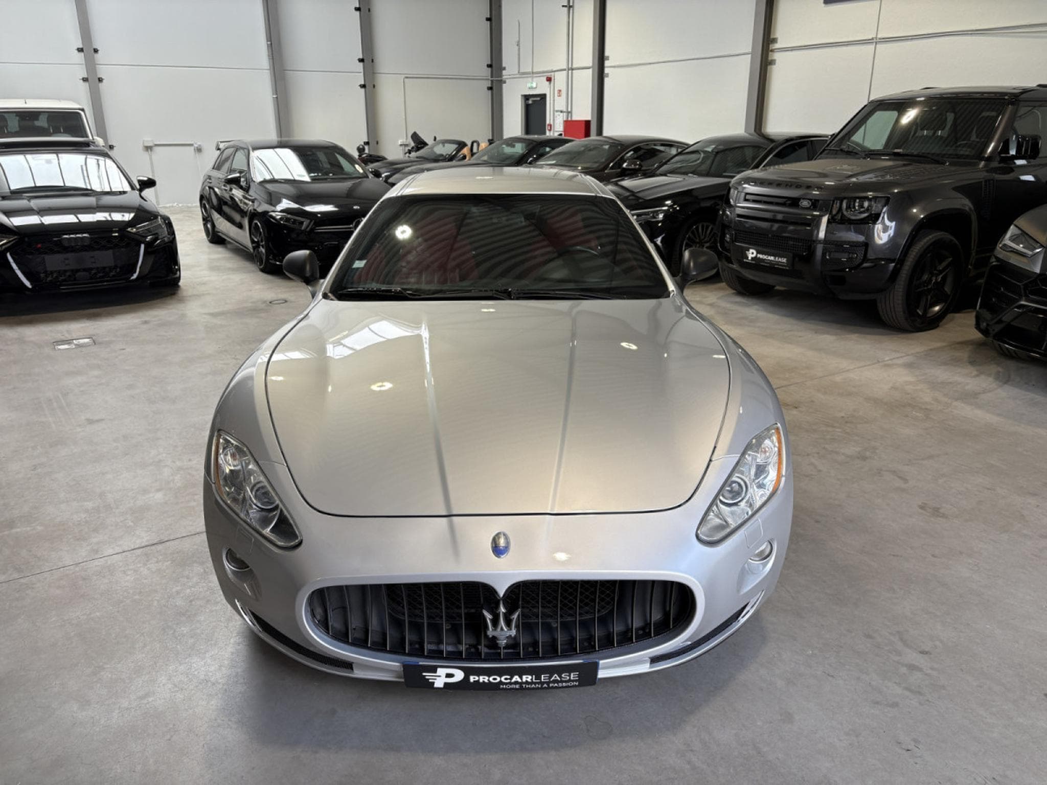 Maserati GranTurismo MASERATI GRANTURISMO 4.2 V8 405 CV/GPS/CUIR/Xénon/ (2009) - Photo 8