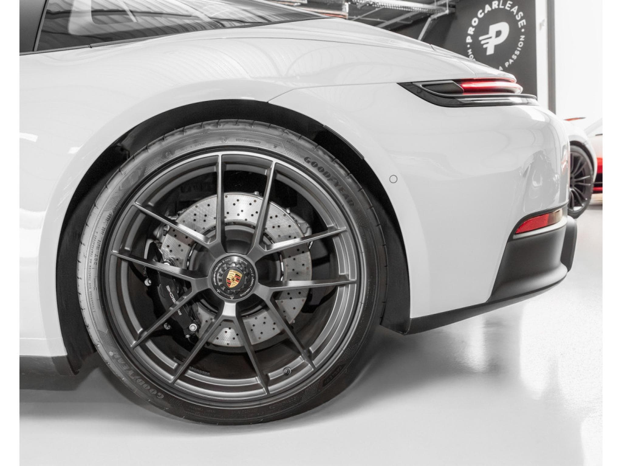 Porsche 911 911/992.2 TARGA 4 GTS / FACELIFT MY2025 / SOFORT (2025) - Photo 20