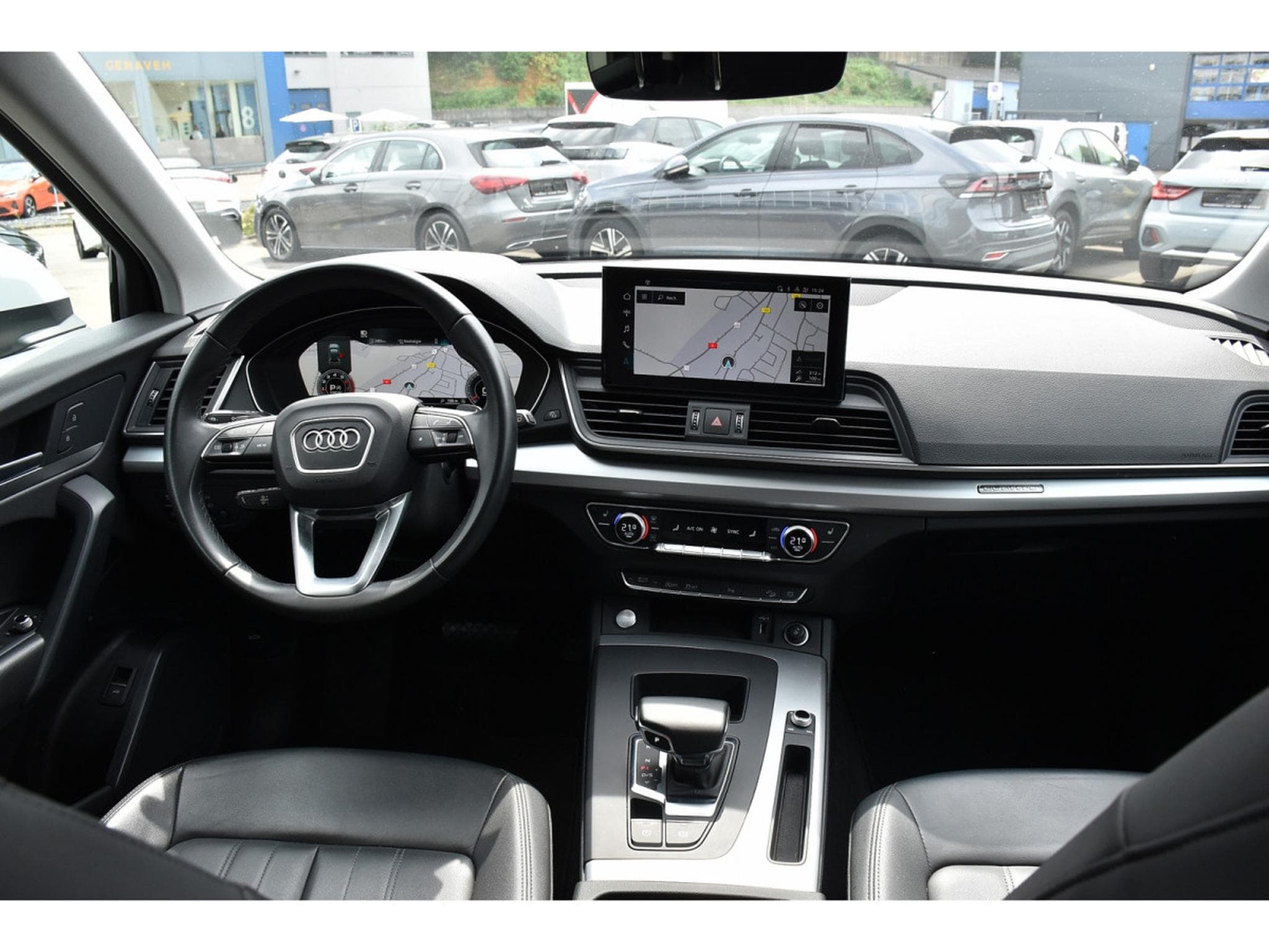 Audi Q5 40 TFSI Quattro S-Line S-Tronic CUIR LANE CAM MATRIX 1° MAIN (2024) - Photo 10