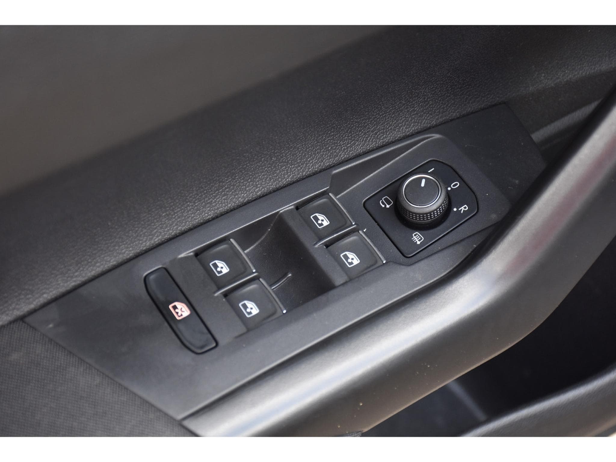 VW Taigo 1.0 TSI Style DSG TO ACC TRAVEL LED ATT RMQ JA17 (2022) - Photo 19