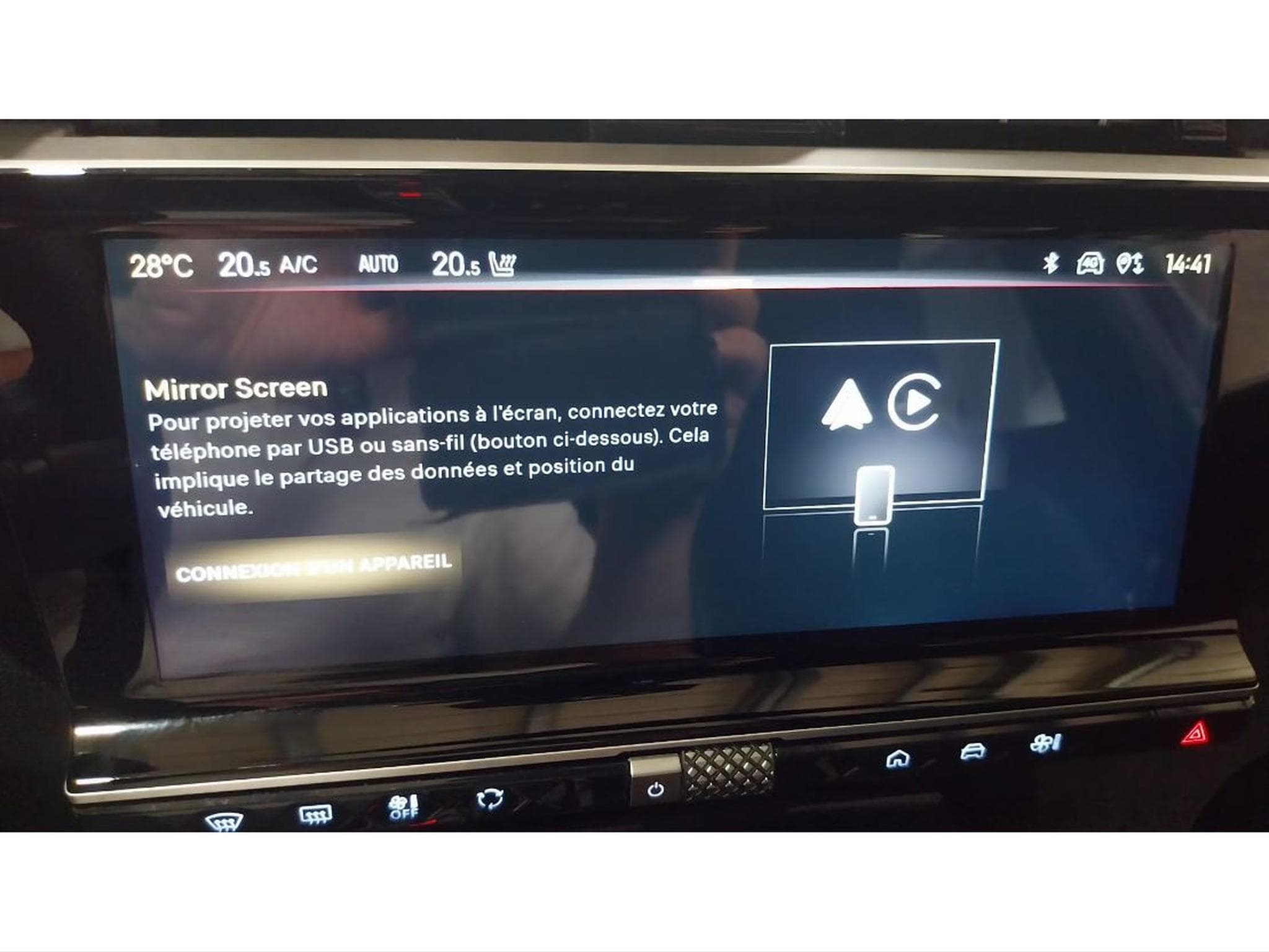 DS Automobiles DS7 1.5 HDI Performance Line EAT8 (2025) - Photo 14
