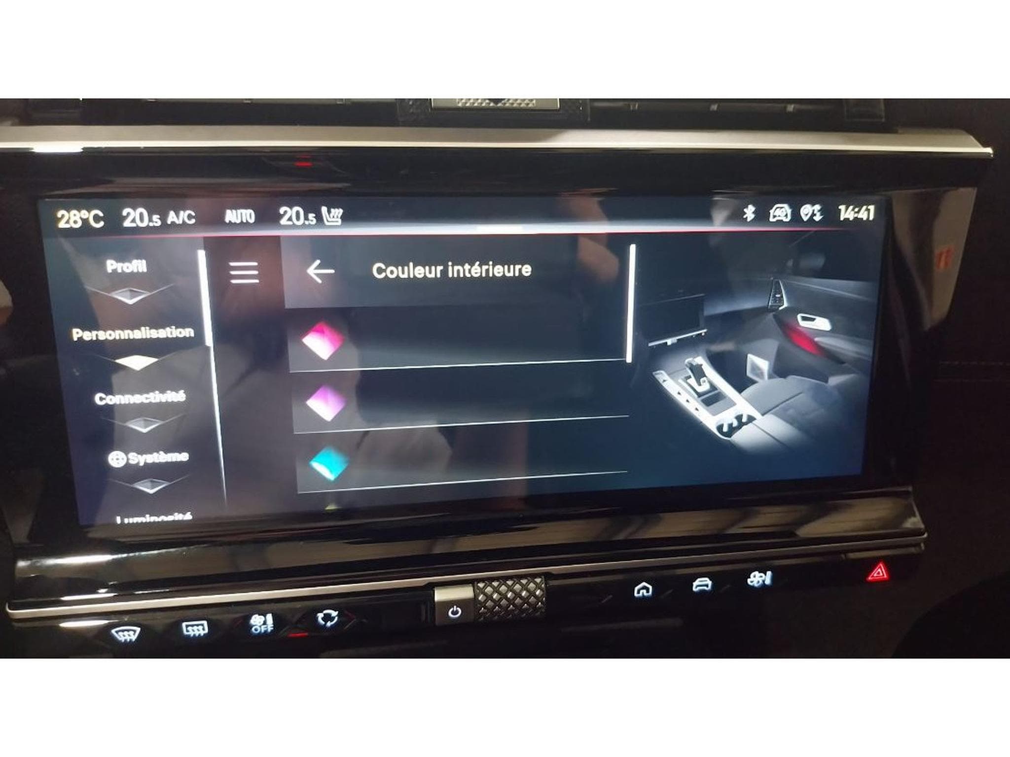 DS Automobiles DS7 1.5 HDI Performance Line EAT8 (2025) - Photo 16
