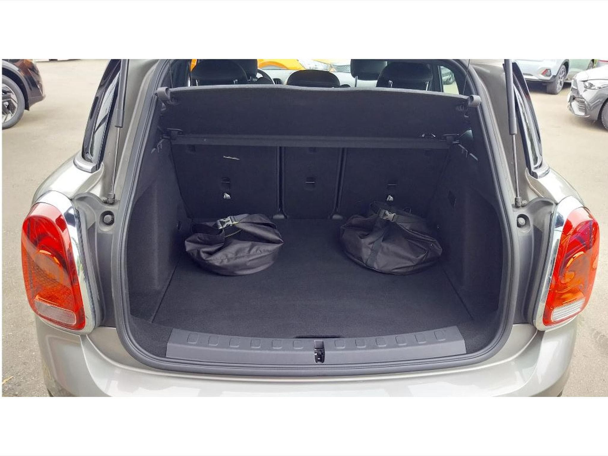 Mini Countryman Cooper SE 1.5A All4 CUIR SG SPORT LED GPS RADARS 1° MAIN (2019) - Photo 16