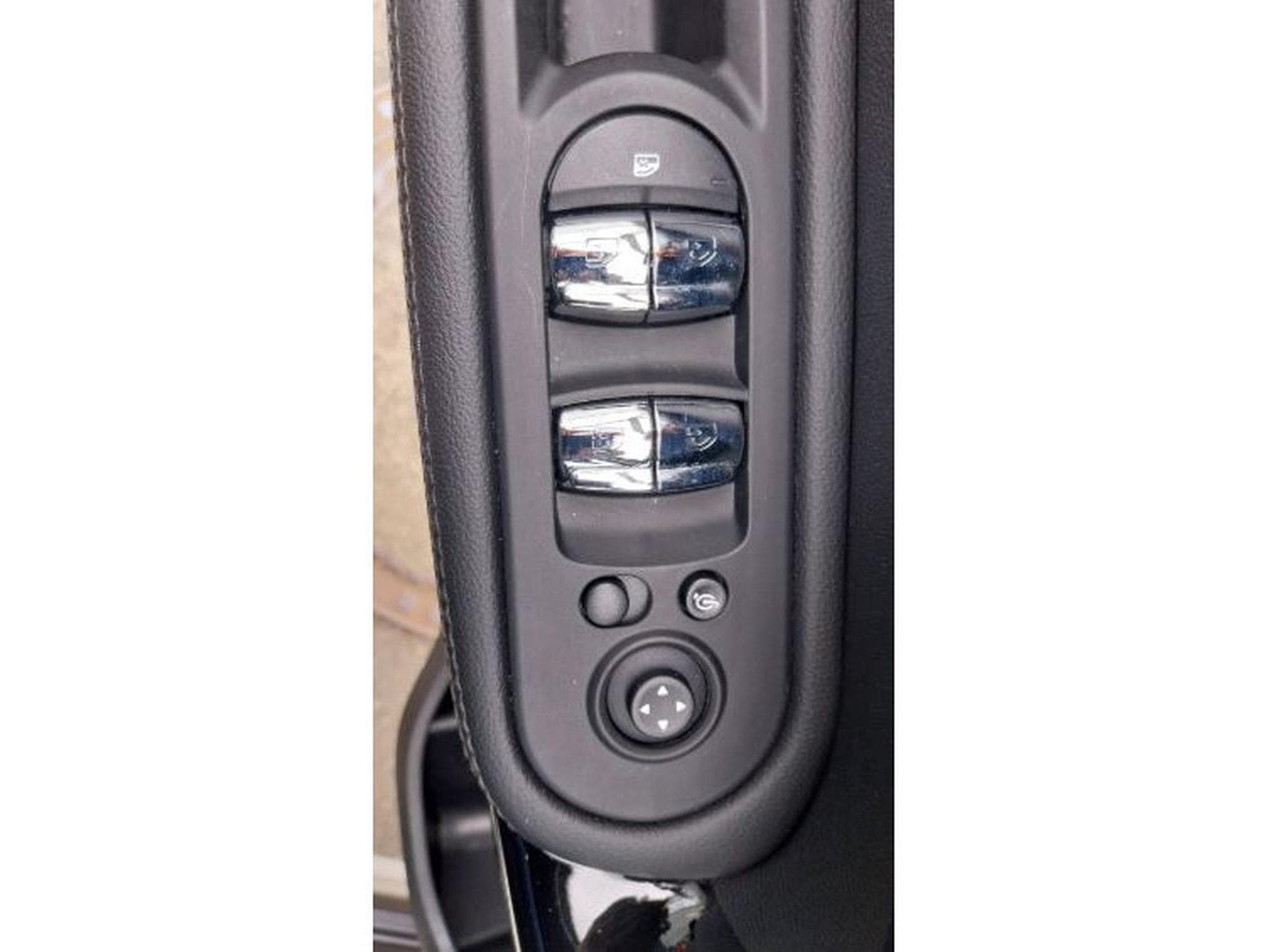 Mini Countryman Cooper SE 1.5A All4 CUIR SG SPORT LED GPS RADARS 1° MAIN (2019) - Photo 17