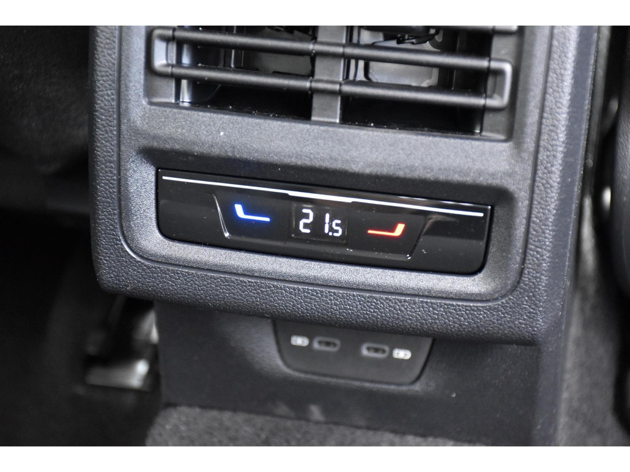 VW Golf 1.5 eTSI DSG ACC TRAVEL SG CHFF CAM NEUVE (2026) - Photo 21