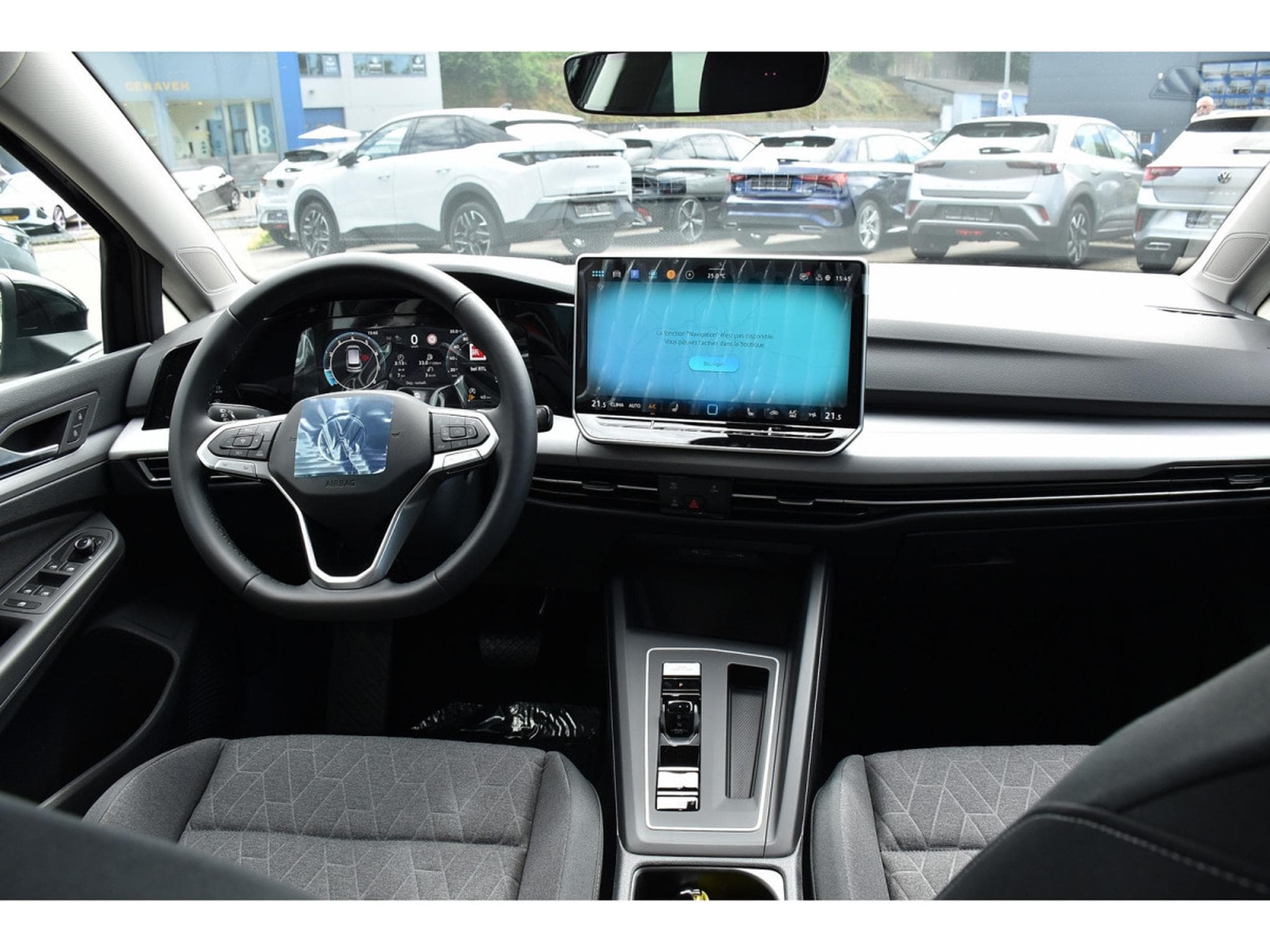 VW Golf 1.5 eTSI DSG ACC TRAVEL SG CHFF CAM NEUVE (2026) - Photo 9