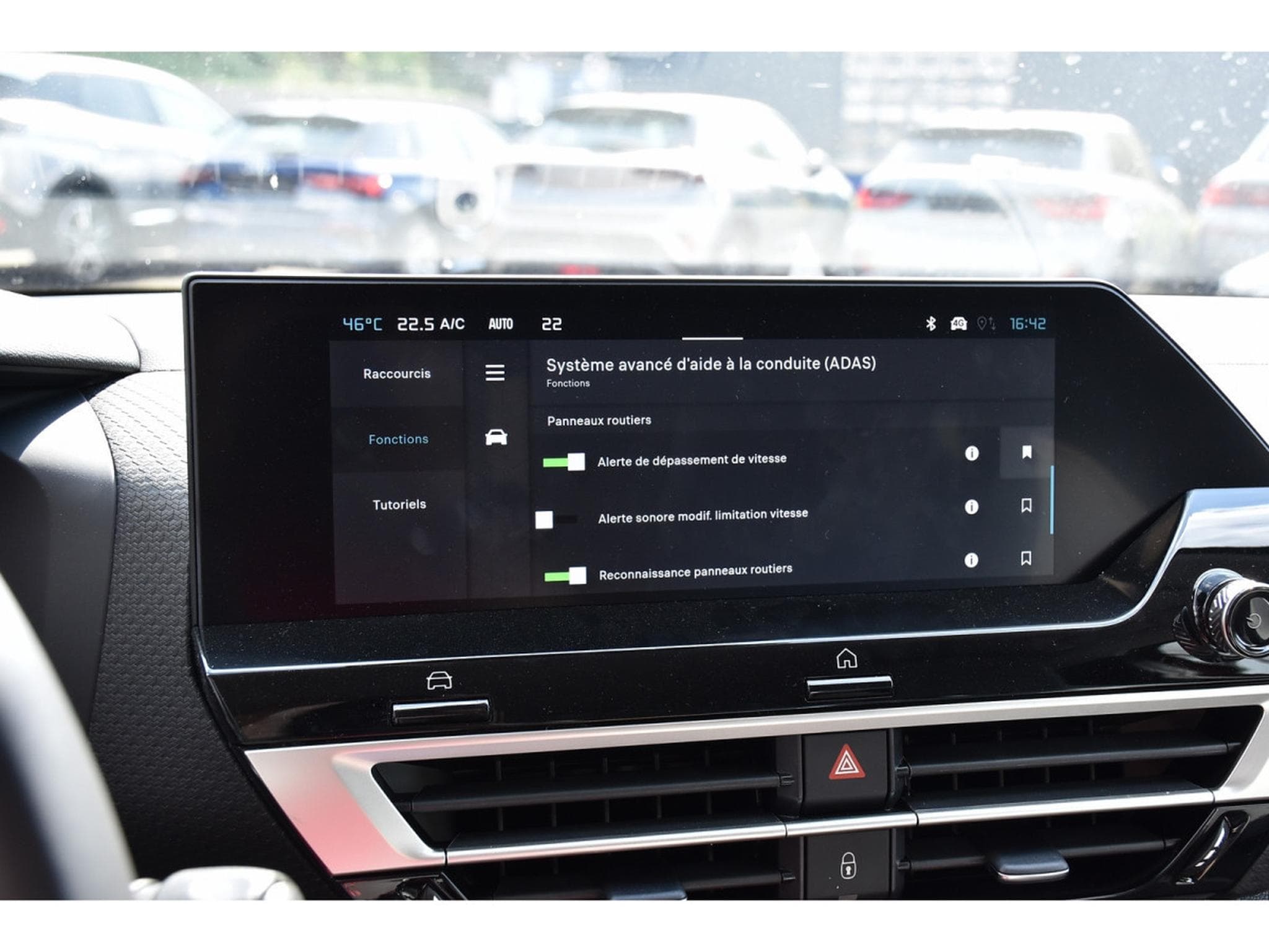 Citroën C4 X 1.2 MHEV 145 e-DCS6 Max ACC SIDE LANE GPS CAM 1° MAIN (2025) - Photo 17