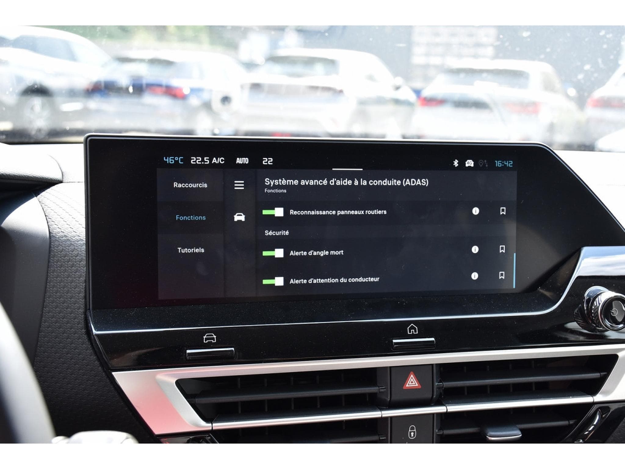 Citroën C4 X 1.2 MHEV 145 e-DCS6 Max ACC SIDE LANE GPS CAM 1° MAIN (2025) - Photo 18