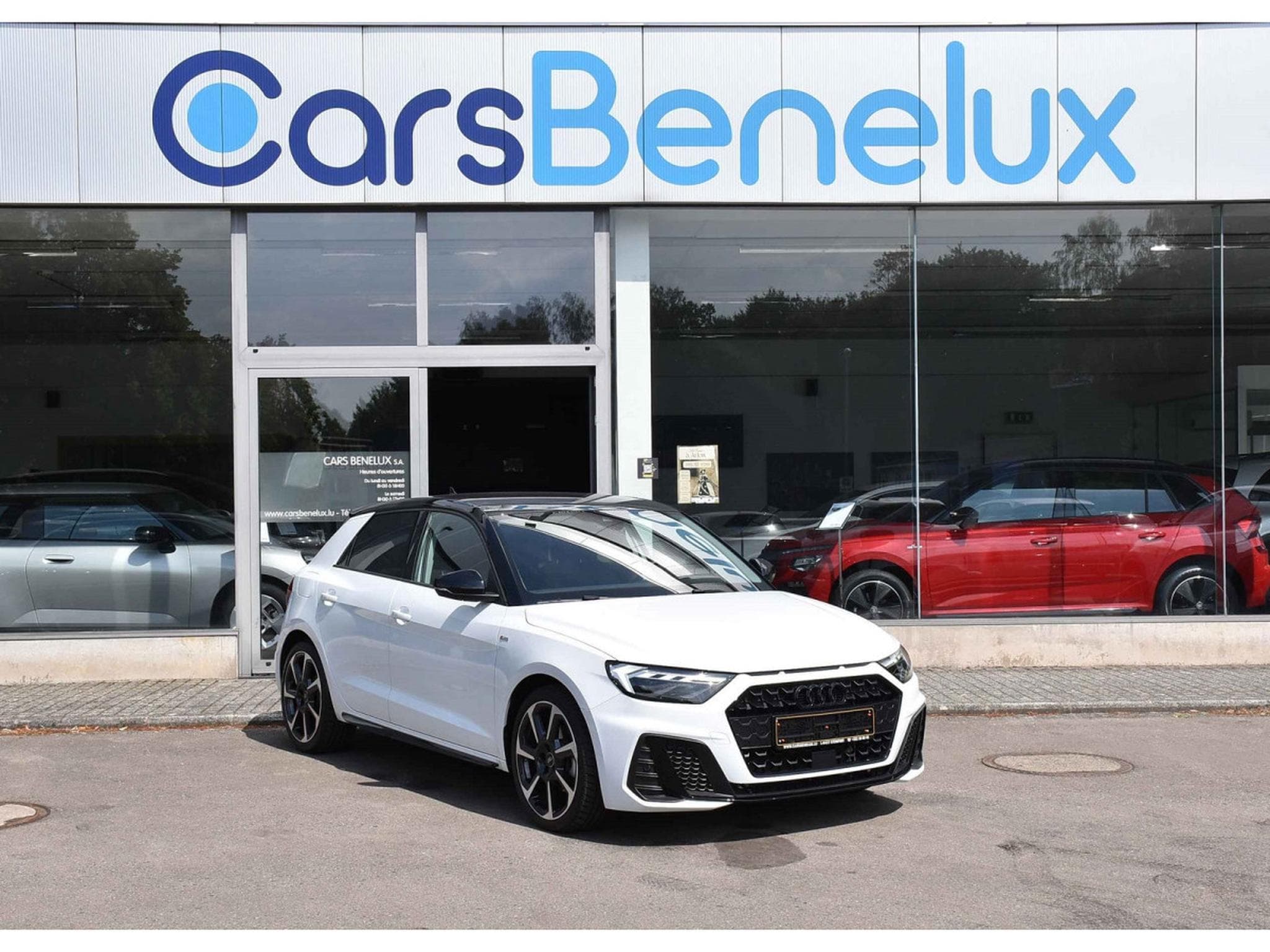 Audi A1 Sportback 30 TFSI S-Line S-Tronic Adrenalin Black Edition (2025) - Photo 1