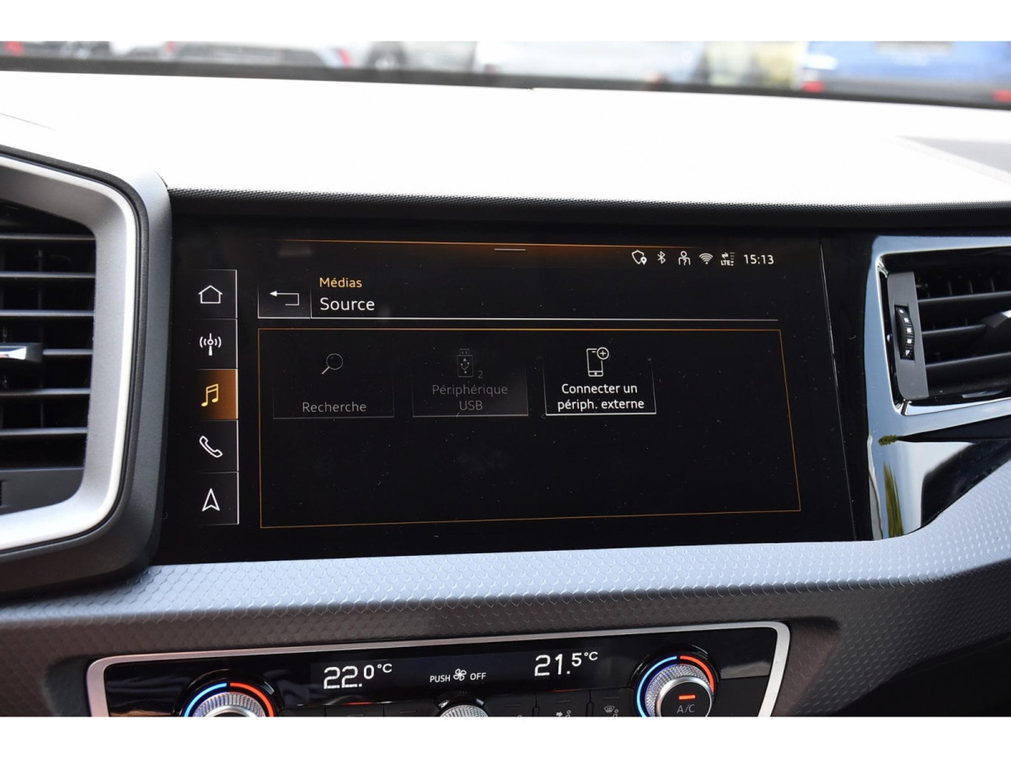 Audi A1 Sportback 30 TFSI S-Line S-Tronic Adrenalin Black Edition (2025) - Photo 10