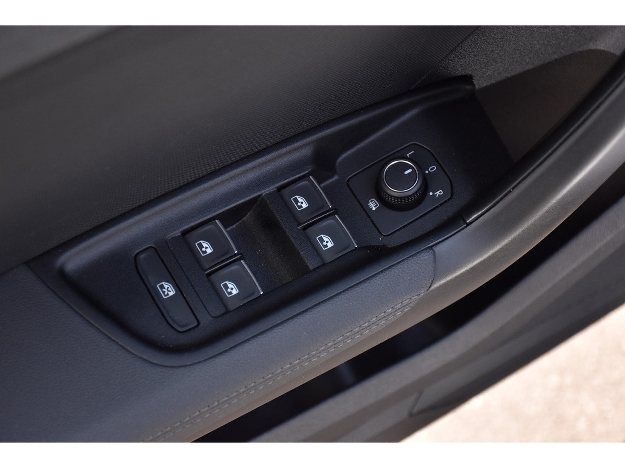 Audi A1 Sportback 30 TFSI S-Line S-Tronic Adrenalin Black Edition (2025) - Photo 20