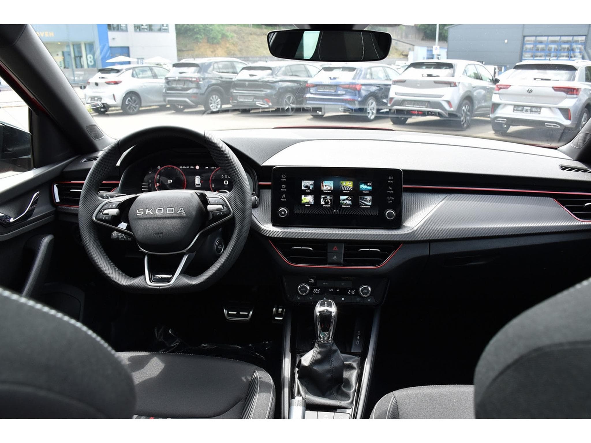 Skoda Kamiq 1.5 TSI Monte Carlo DSG PANO ACC TRAVEL SIDE KESSY NEUF (2026) - Photo 10