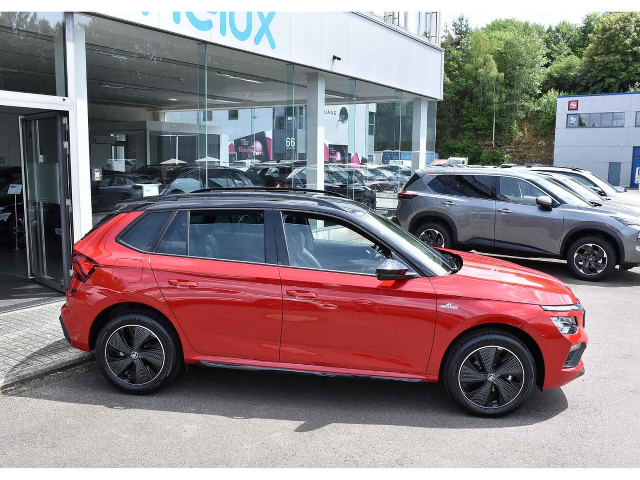 Skoda Kamiq 1.5 TSI Monte Carlo DSG PANO ACC TRAVEL SIDE KESSY NEUF (2026) - Photo 3