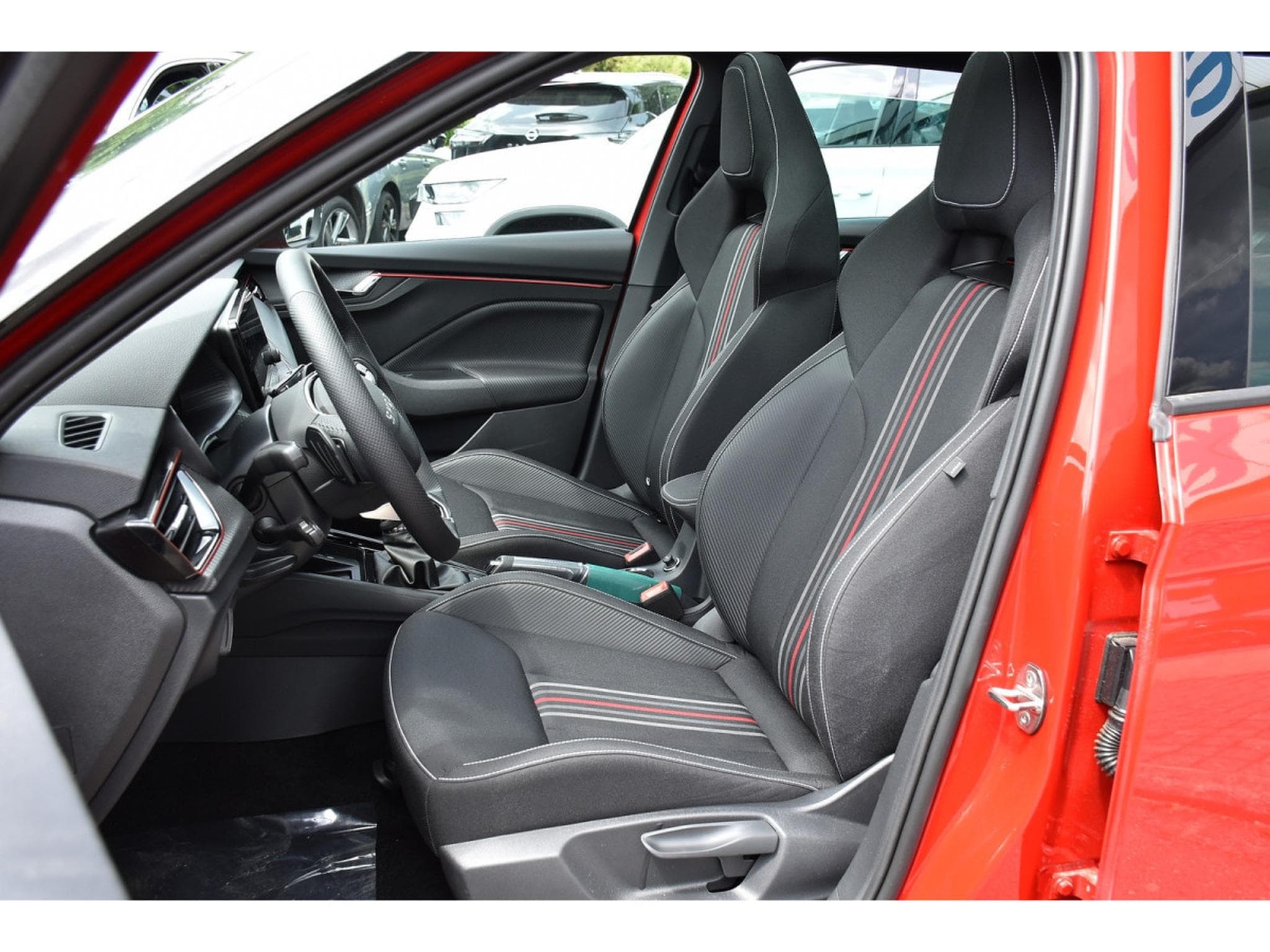 Skoda Kamiq 1.5 TSI Monte Carlo DSG PANO ACC TRAVEL SIDE KESSY NEUF (2026) - Photo 6
