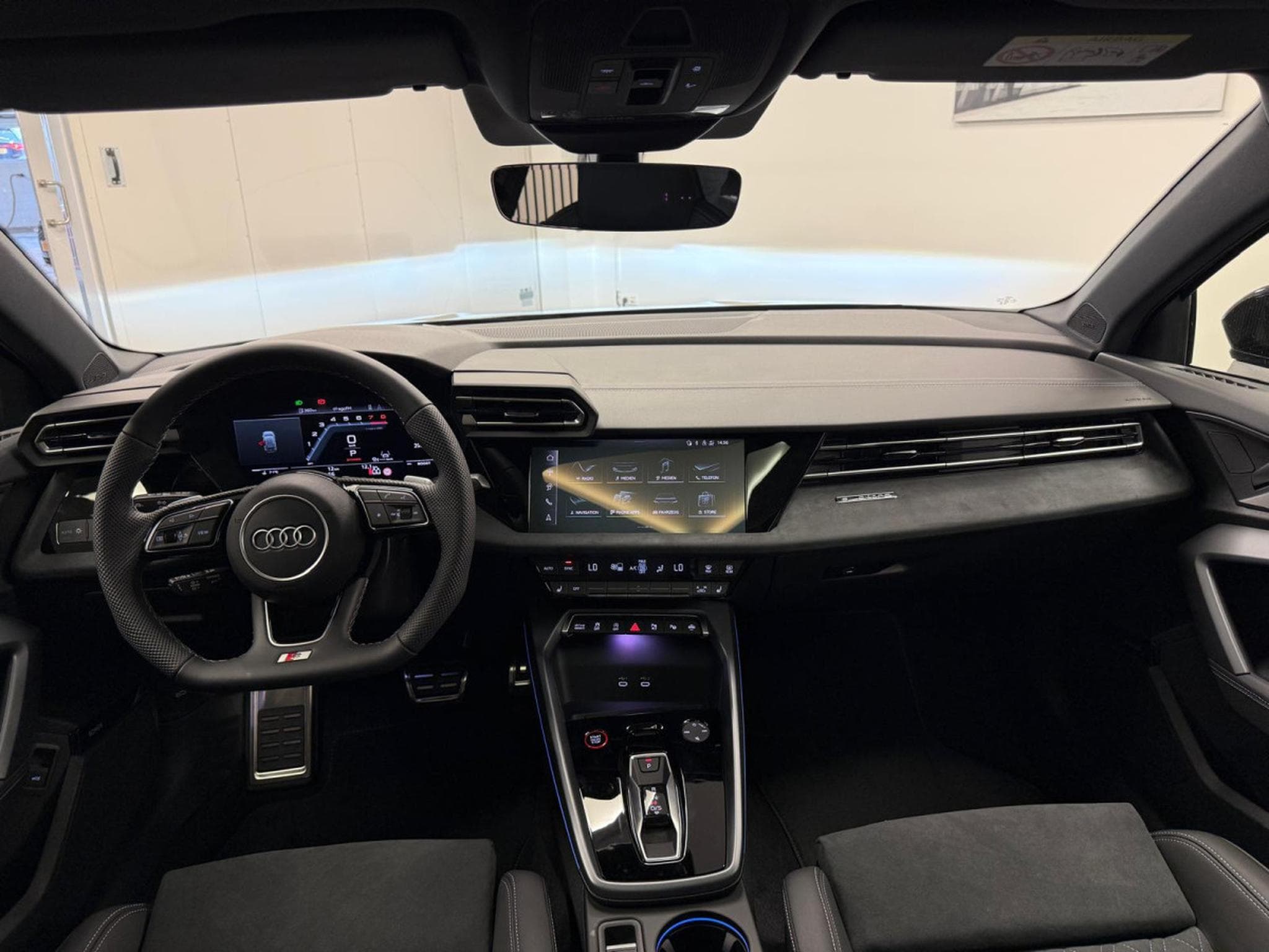 Audi S3 Sportback TFSI 333 CH / 245 kW S tronic quattro (2026) - Photo 5