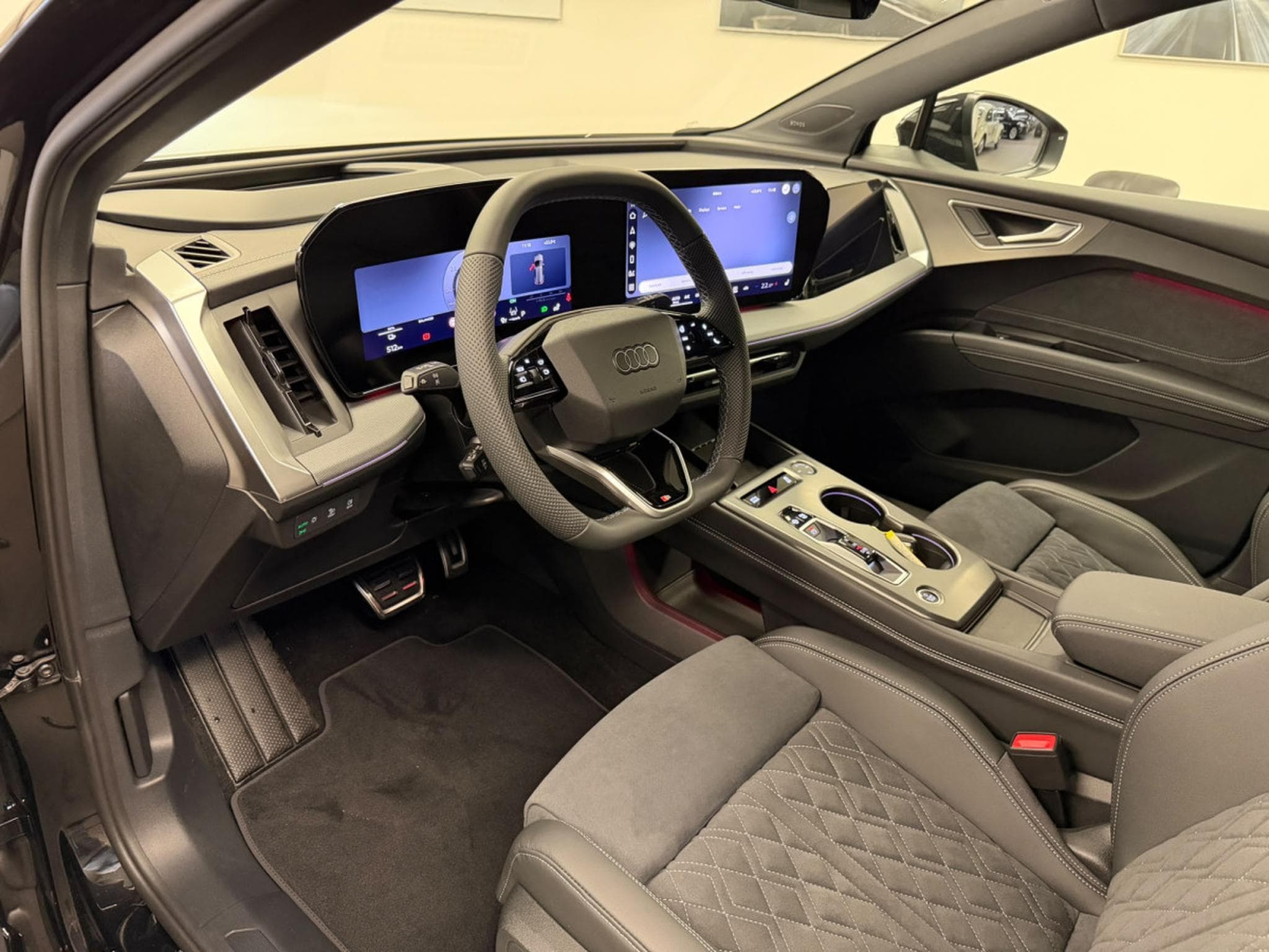 Audi Q4 e-tron SUV S line Performance 286 CH / 210 kW (2026) - Photo 4