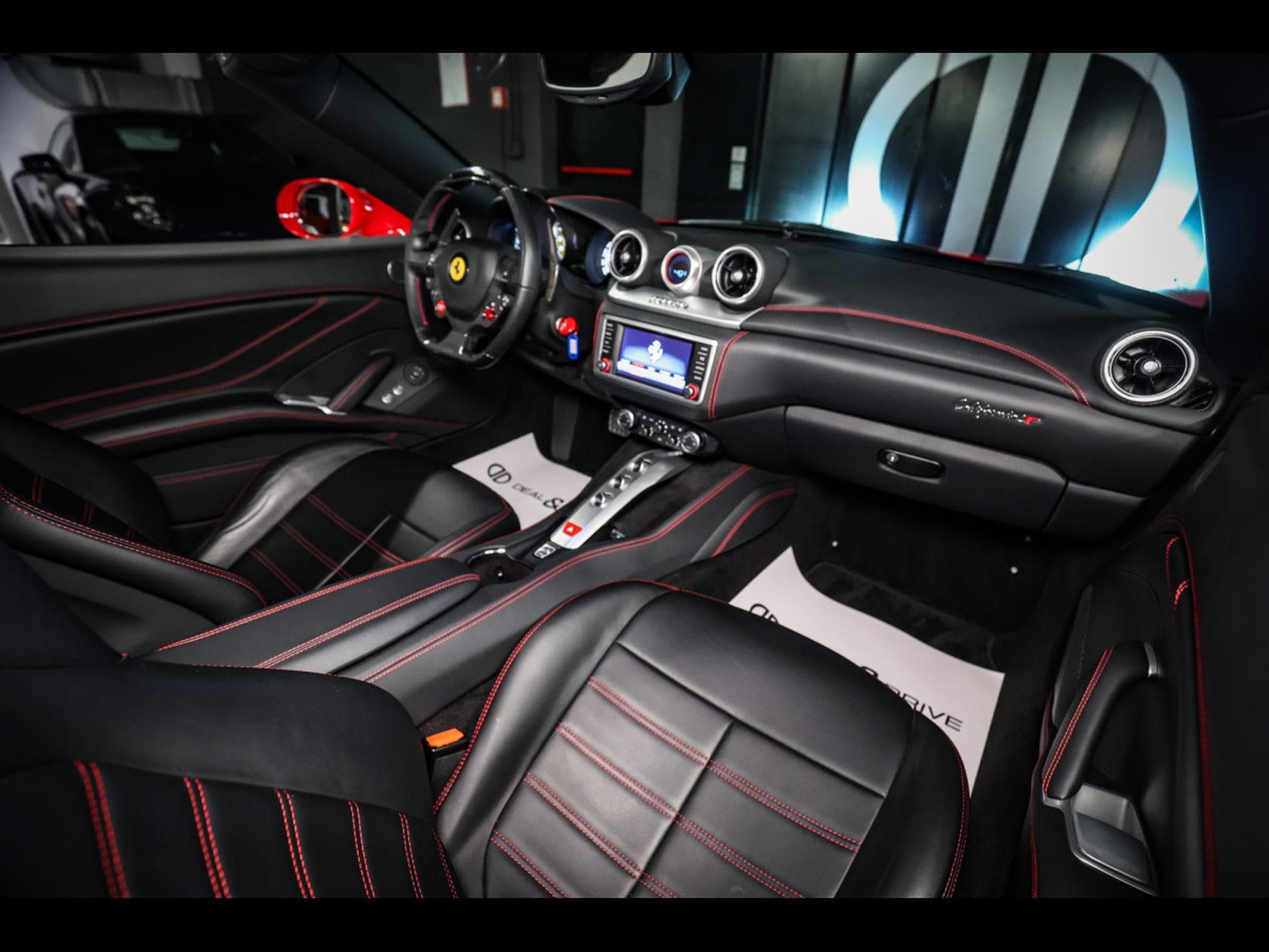 Ferrari California T 3.9 V8 (560 CH) – PACK HANDLING SPECIALE - POWER 12M - ROS (2016) - Photo 13