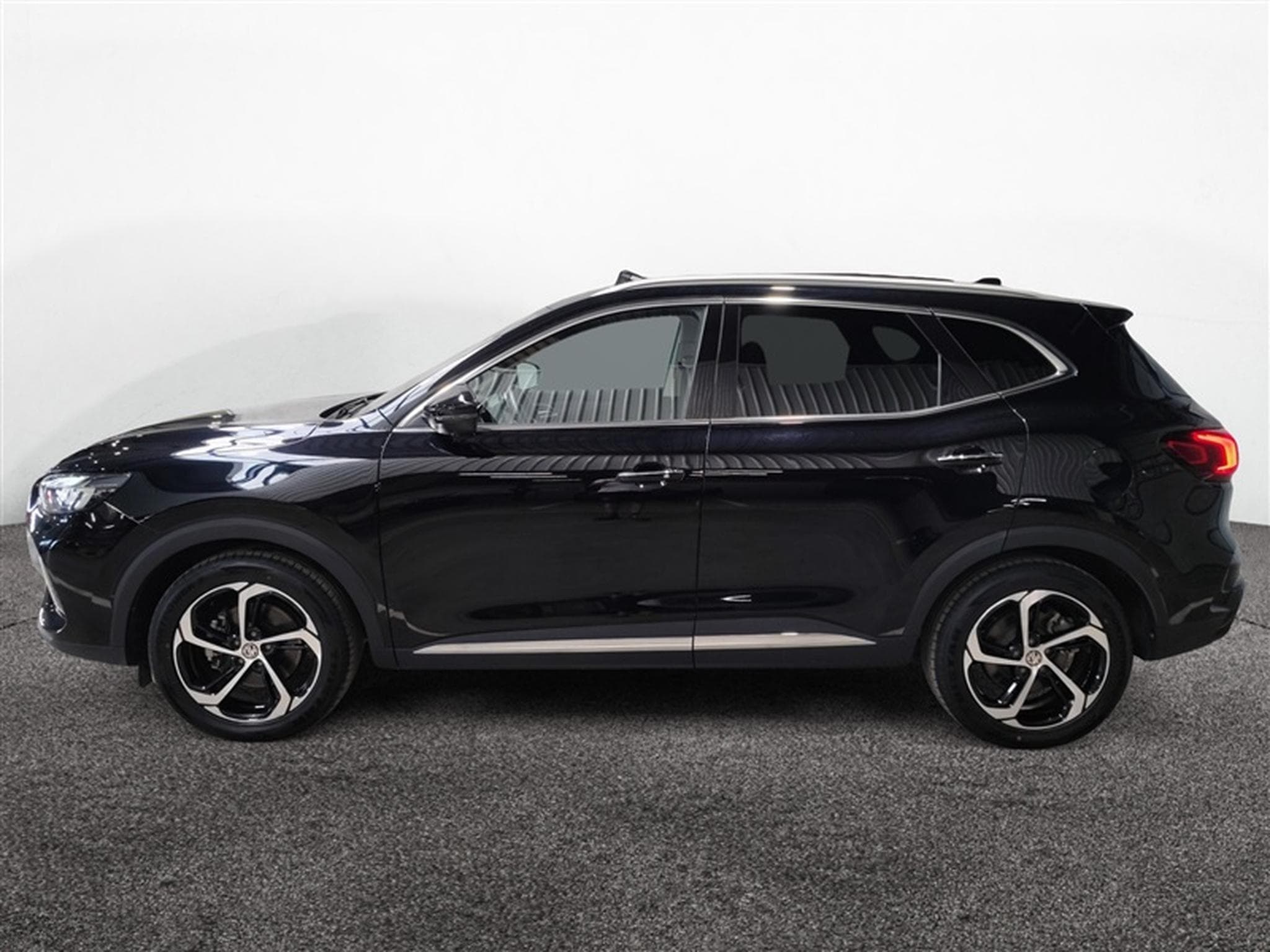 MG HS 1.5 T-GDi 160cv Luxury NAVI / FULL LED / CUIR / PANO (2024) - Photo 3