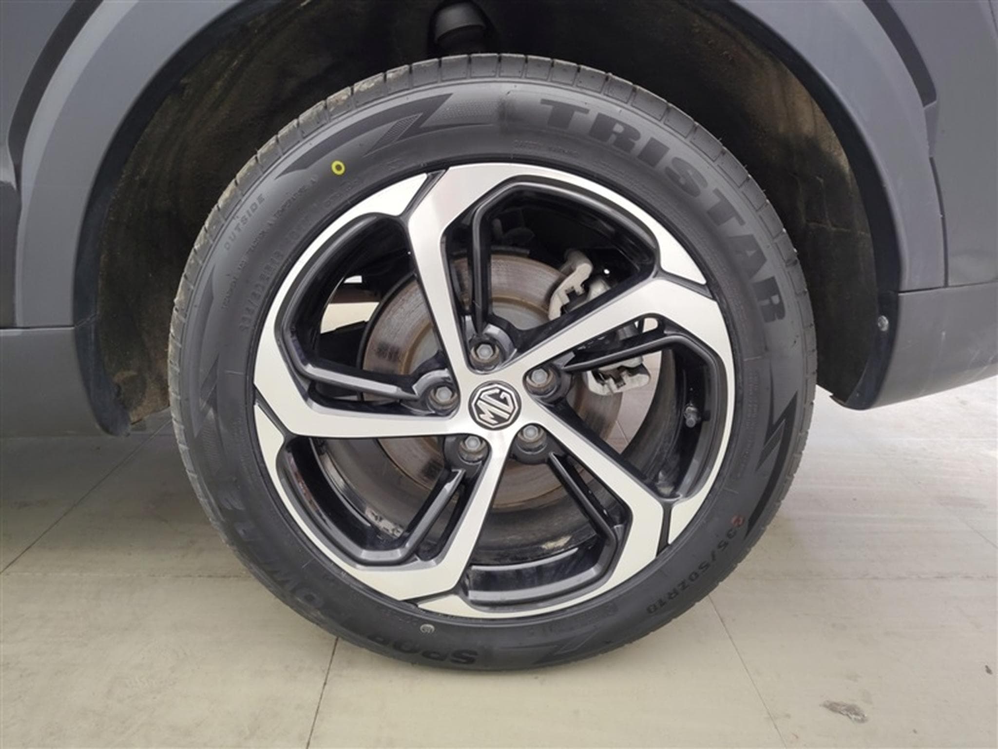 MG HS 1.5 T-GDi 160cv Luxury NAVI / FULL LED / CUIR / PANO (2024) - Photo 6