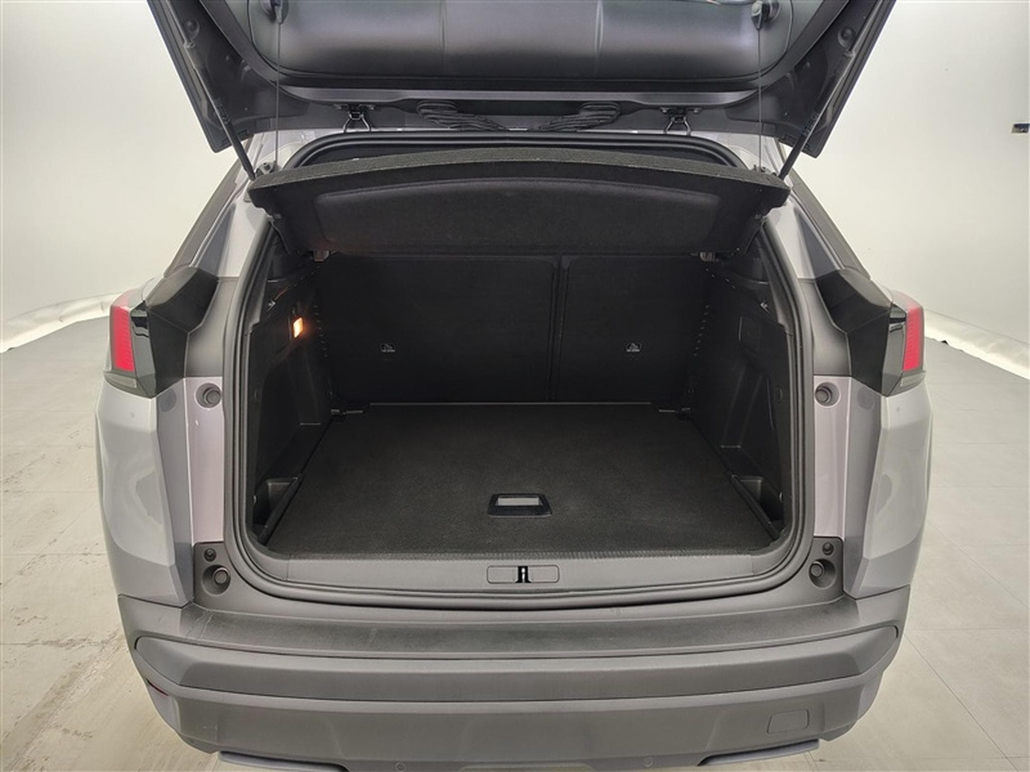 Peugeot 3008 1.2 PureTech 130cv EAT8 Active Pack NAVI / FULL LED / CAMERA (2023) - Photo 14