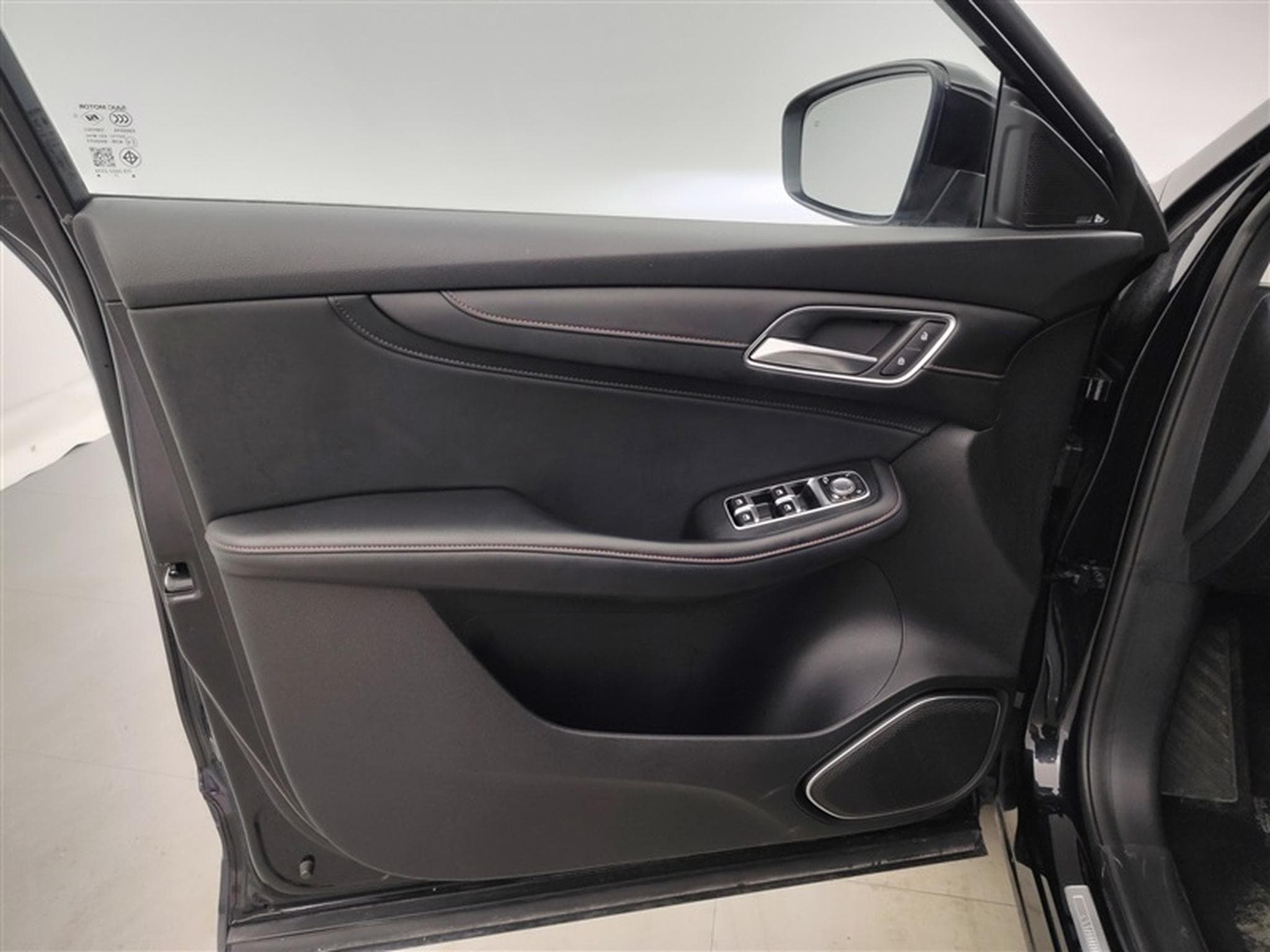 MG HS 1.5 T-GDi 160cv DCT Comfort NAVI / FULL LED / CUIR / JA 17" (2024) - Photo 18