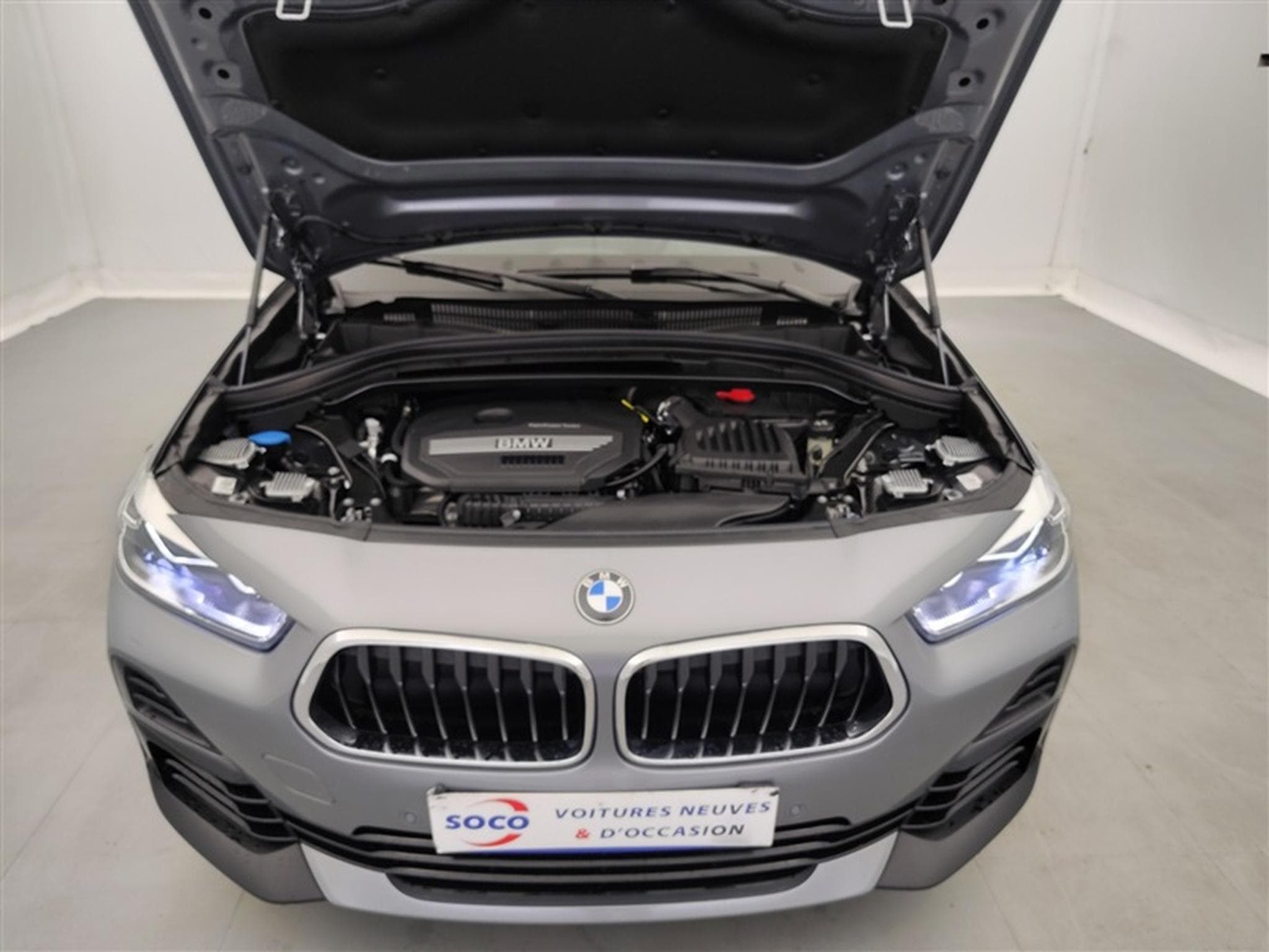 BMW X2 1.5i sDrive18 Business NAVI/FULL LED/TO PANO/JA17/PDC/CAMERA (2022) - Photo 20