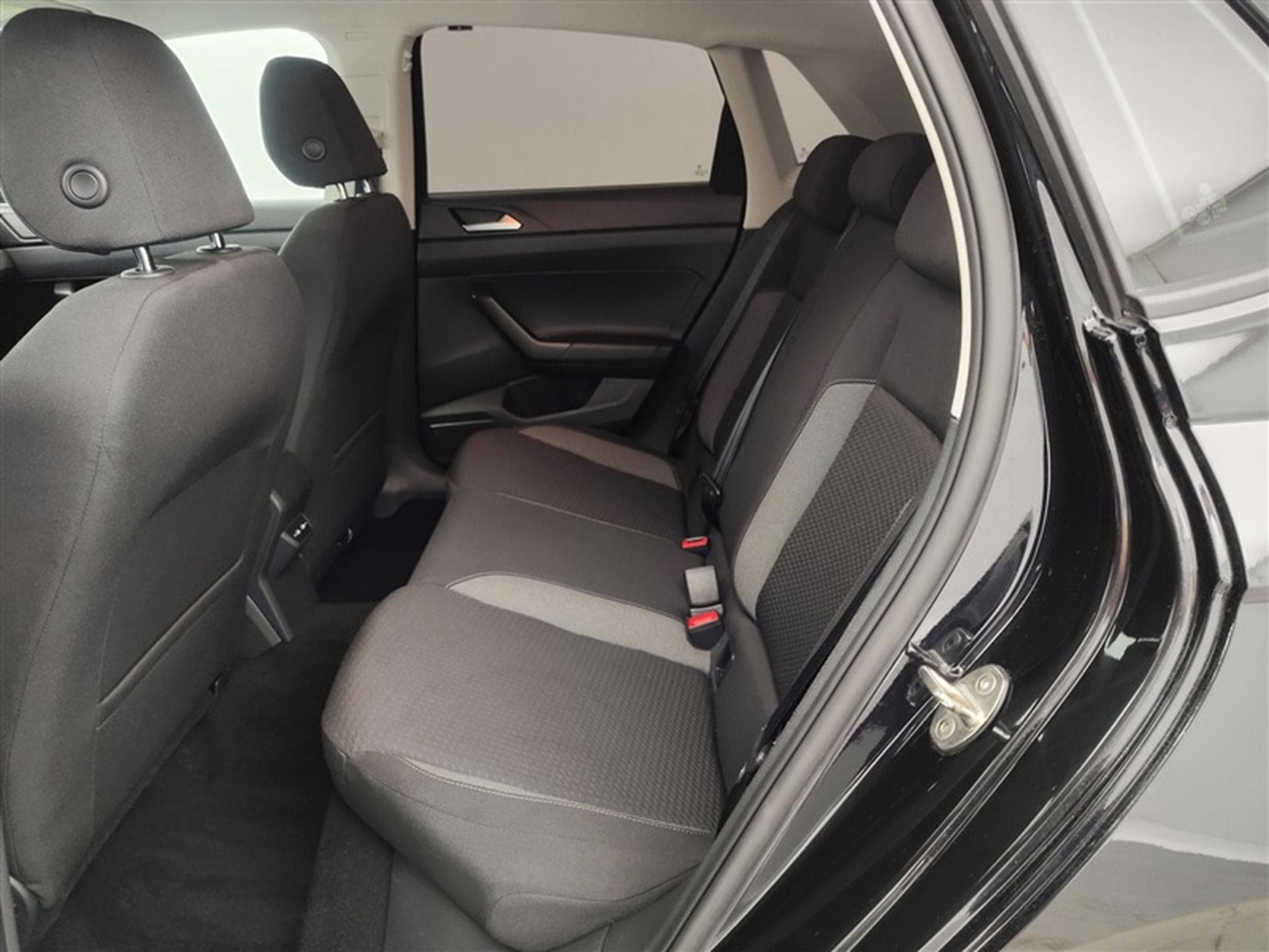 VW Polo 1.0 TSI Life DSG (2022) - Photo 14